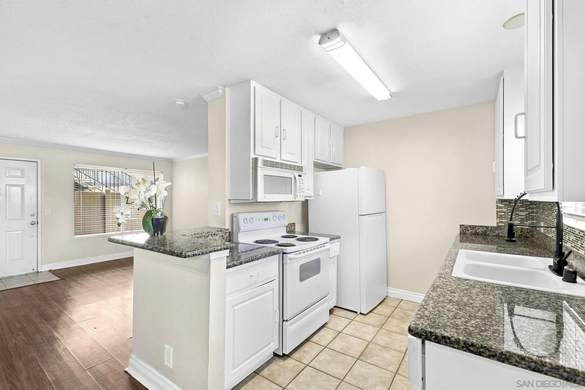Photo #25: 260018775 Listing: Photo #25