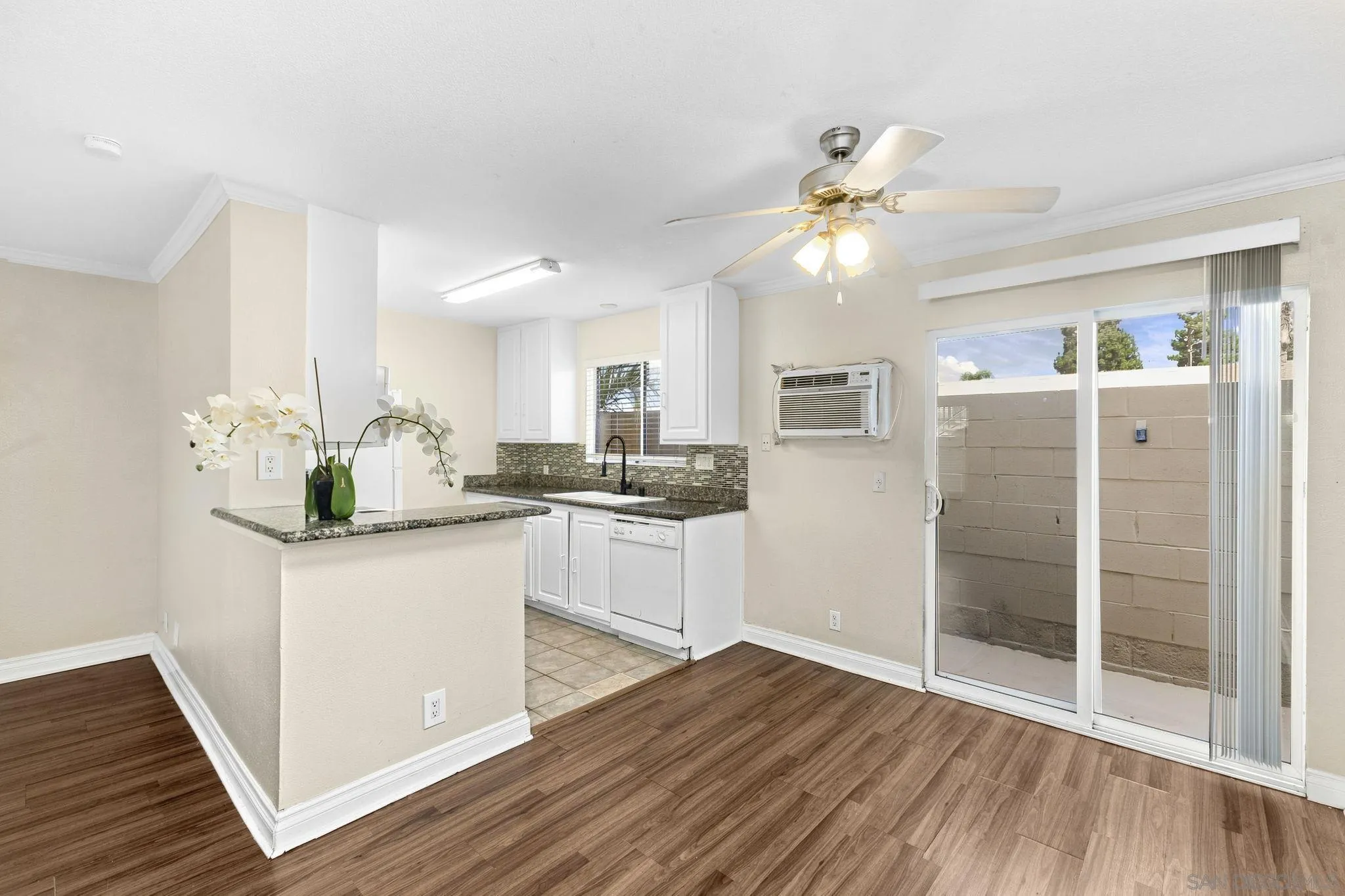 Photo #19: 260018775 Listing: Photo #19