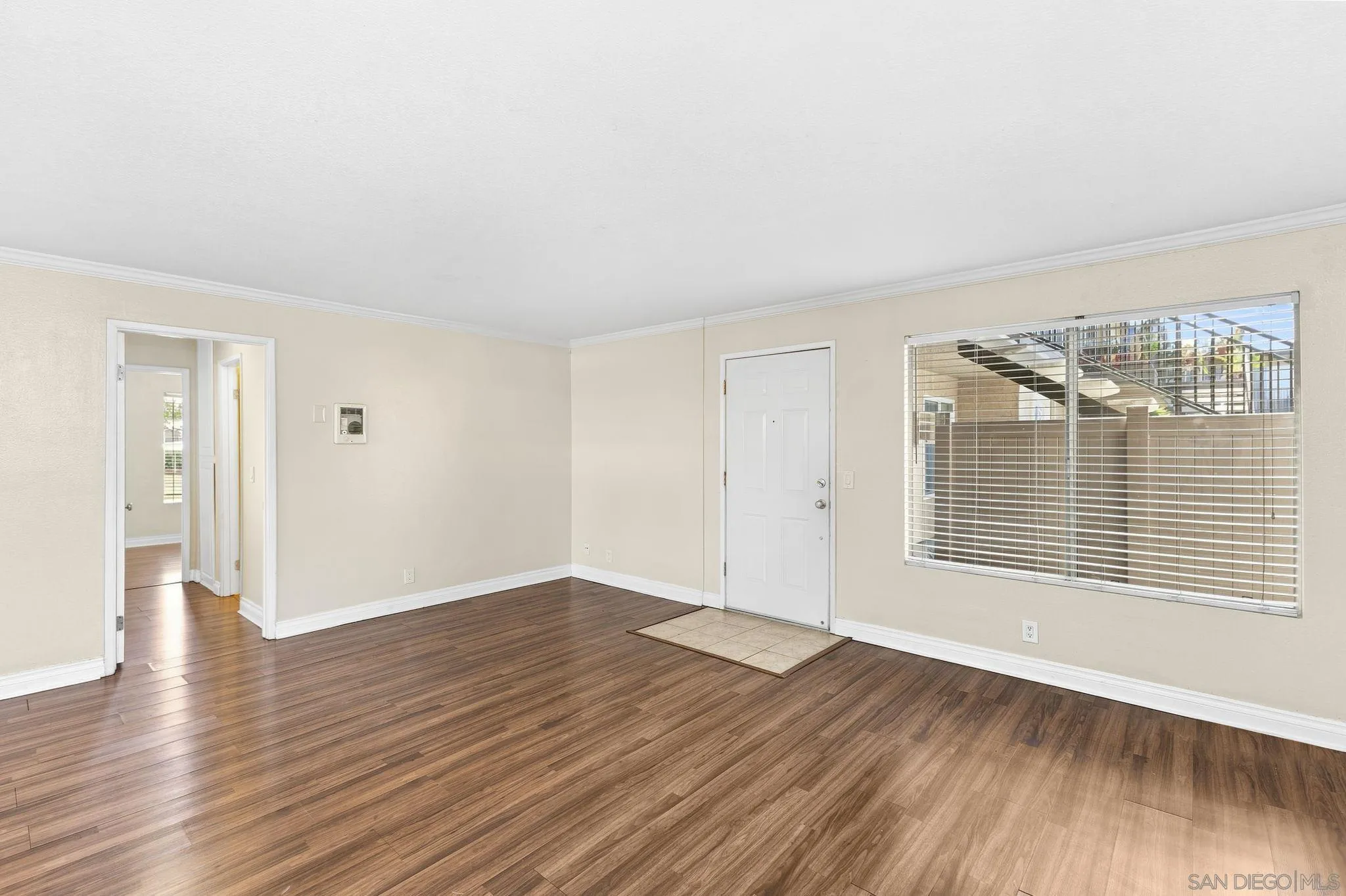 Photo #8: 260018775 Listing: Photo #8