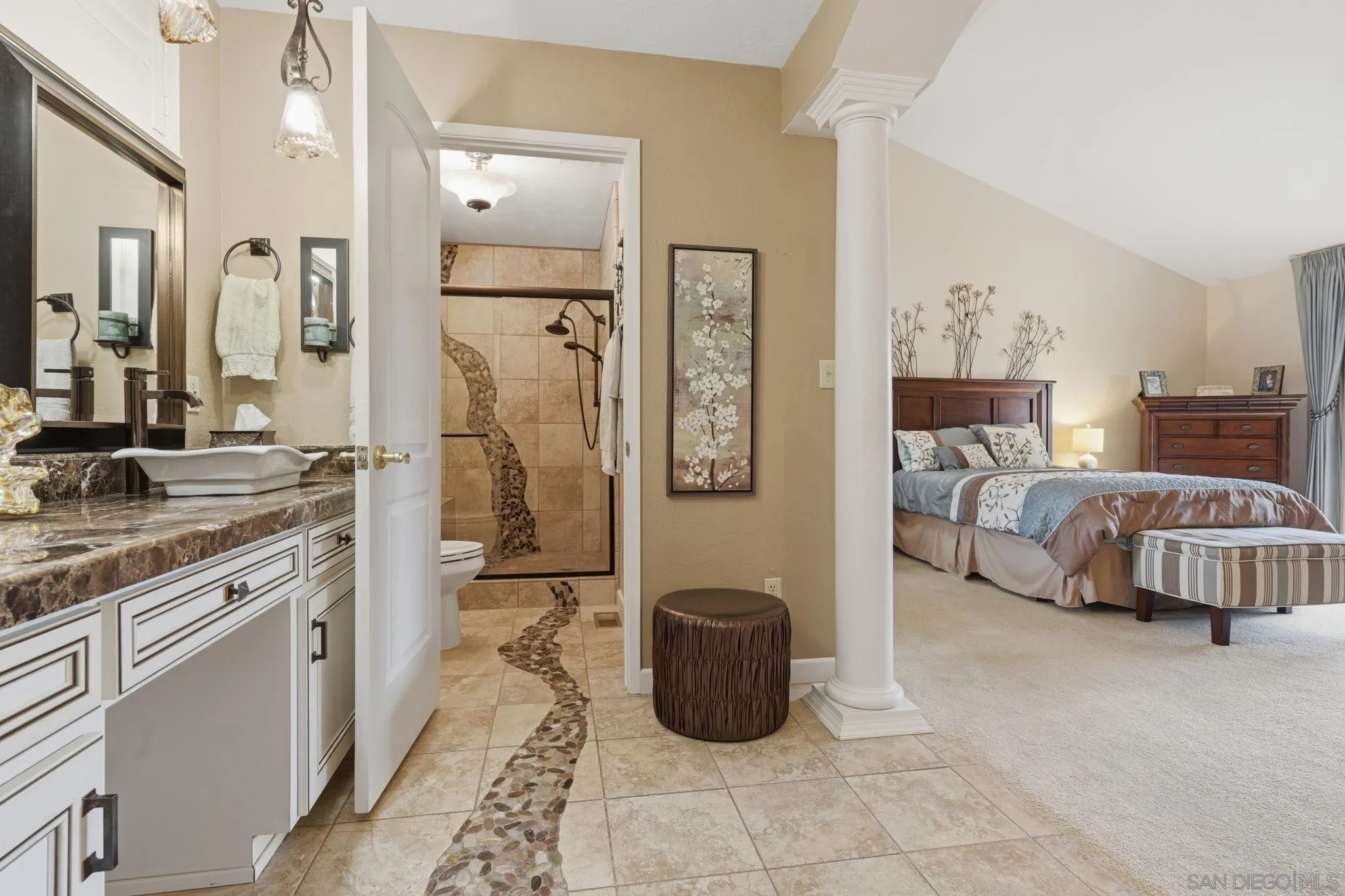 https://cdn.realtyfeed.com/cdn/127/260018779/017cf2d320d256cae744091ae0f575fc.webp