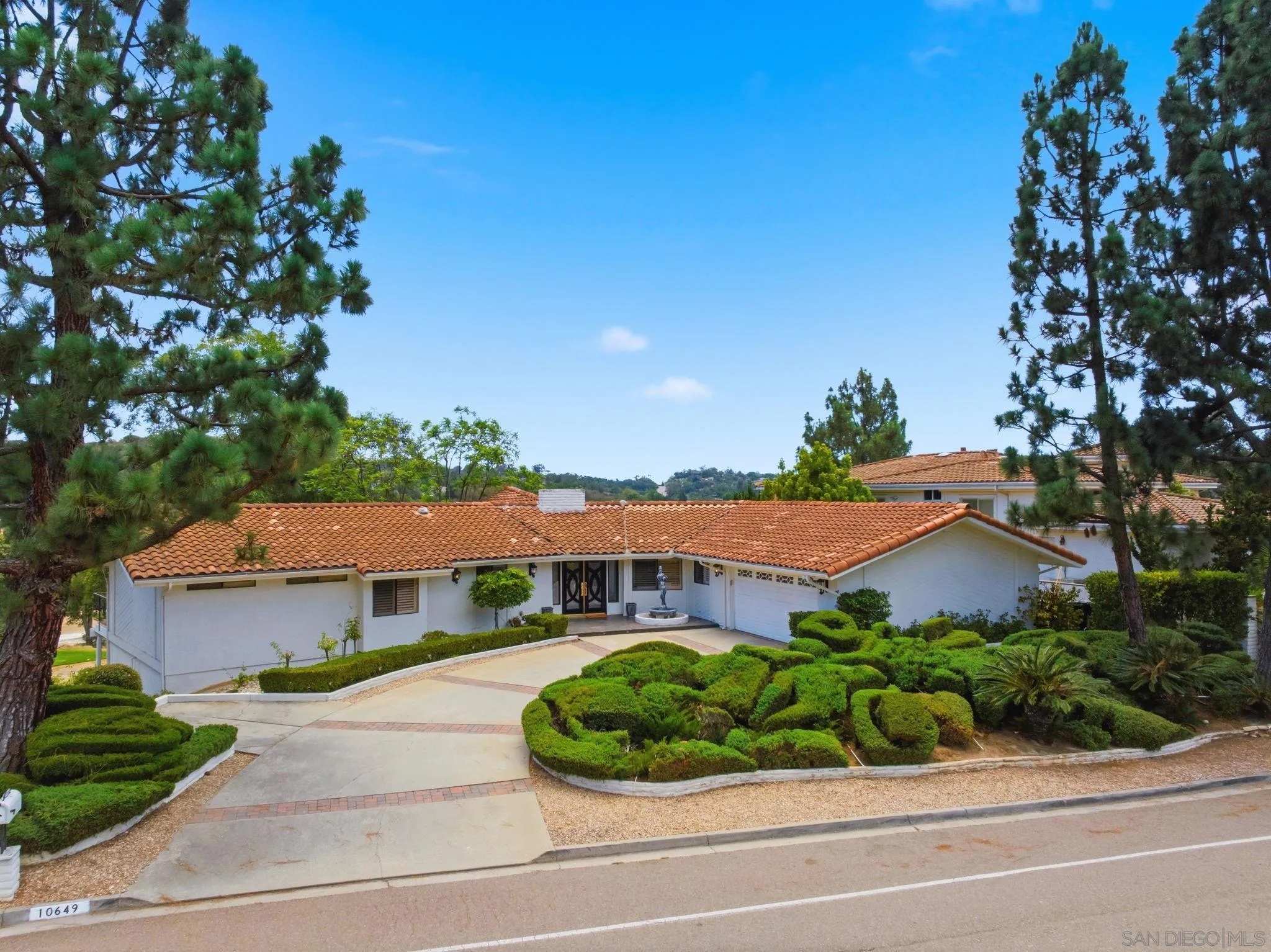 https://cdn.realtyfeed.com/cdn/127/260018779/0b2bf302bbc42f20e3eeb2e8f111f89f.webp