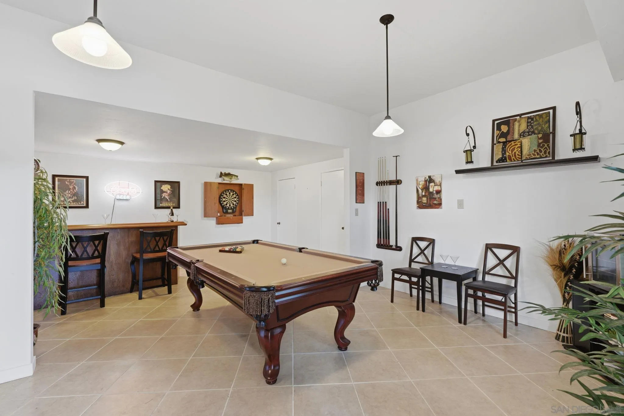 https://cdn.realtyfeed.com/cdn/127/260018779/11de07b8e55a8db81cae1f15eb8c1e04.webp
