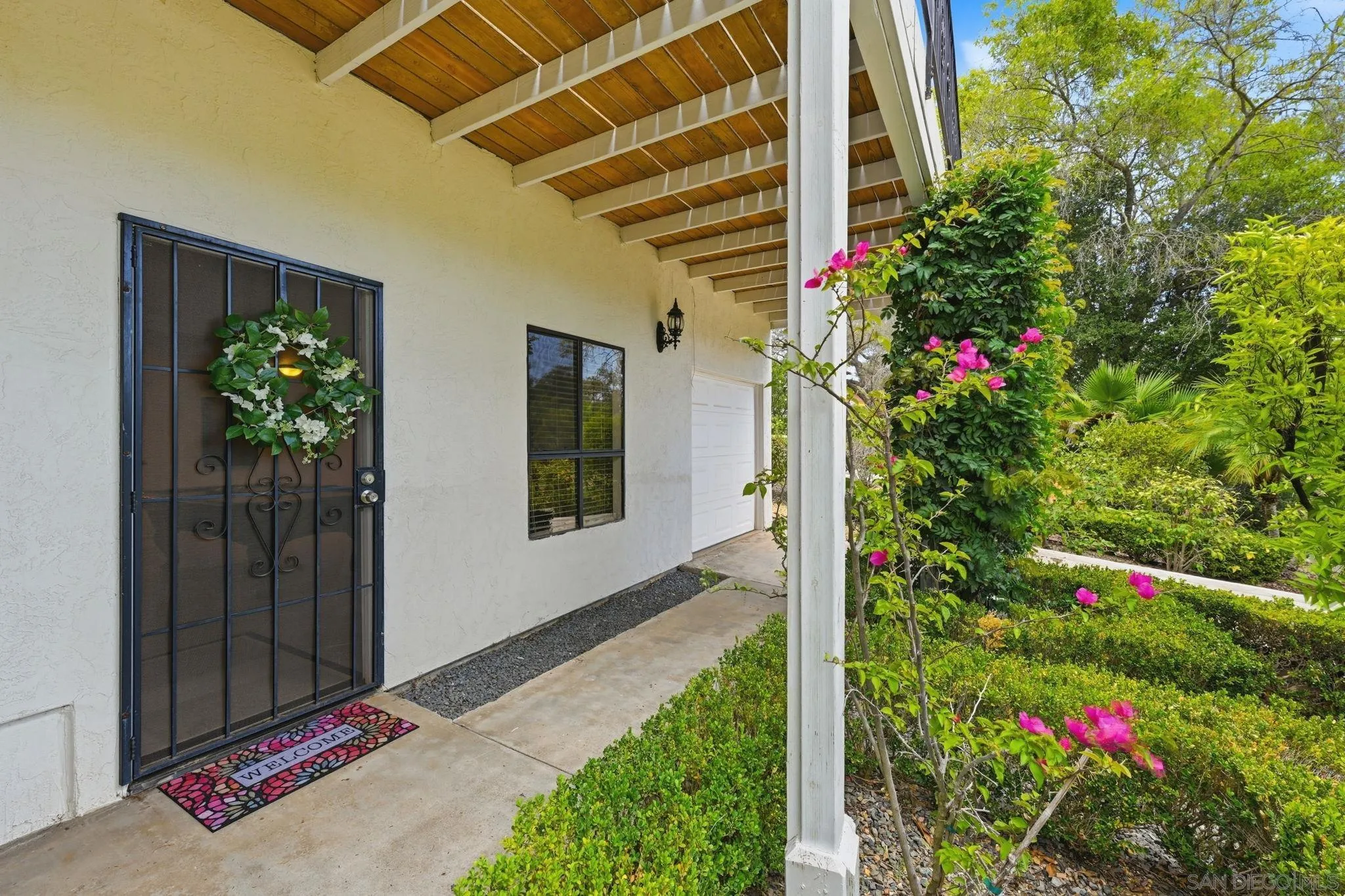 https://cdn.realtyfeed.com/cdn/127/260018779/37cf5fde4813235bc70f5a78581a2e75.webp