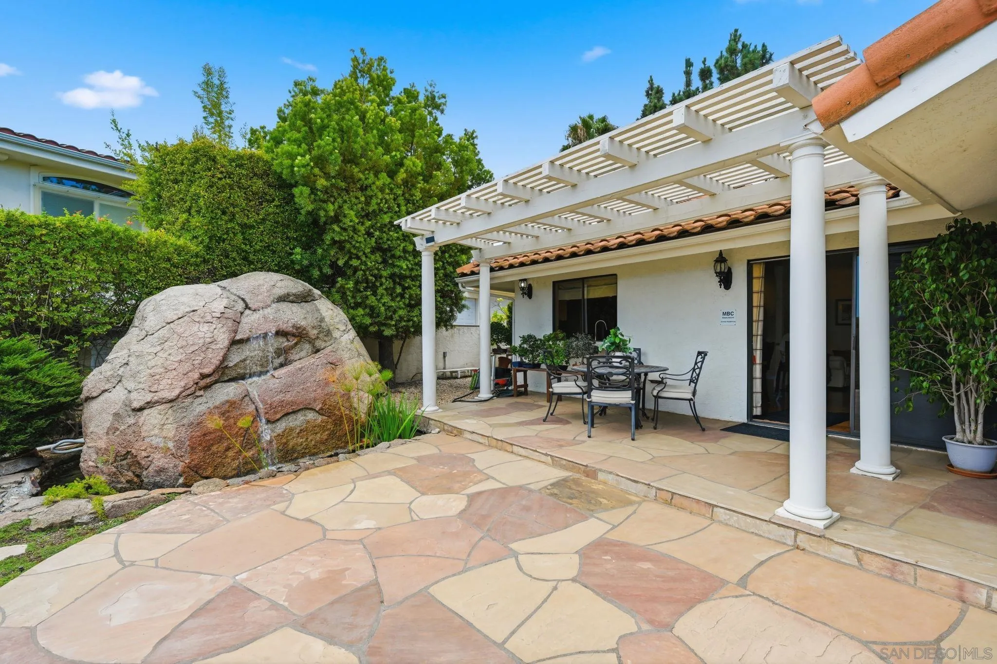 https://cdn.realtyfeed.com/cdn/127/260018779/4f0b590afd28dcce3d416177f7d8ba5f.webp
