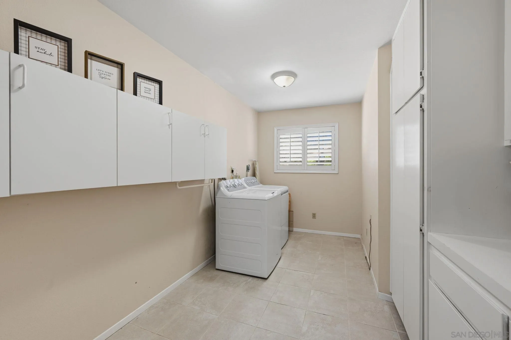 https://cdn.realtyfeed.com/cdn/127/260018779/7964bd82b739794a49f858458d0990cc.webp