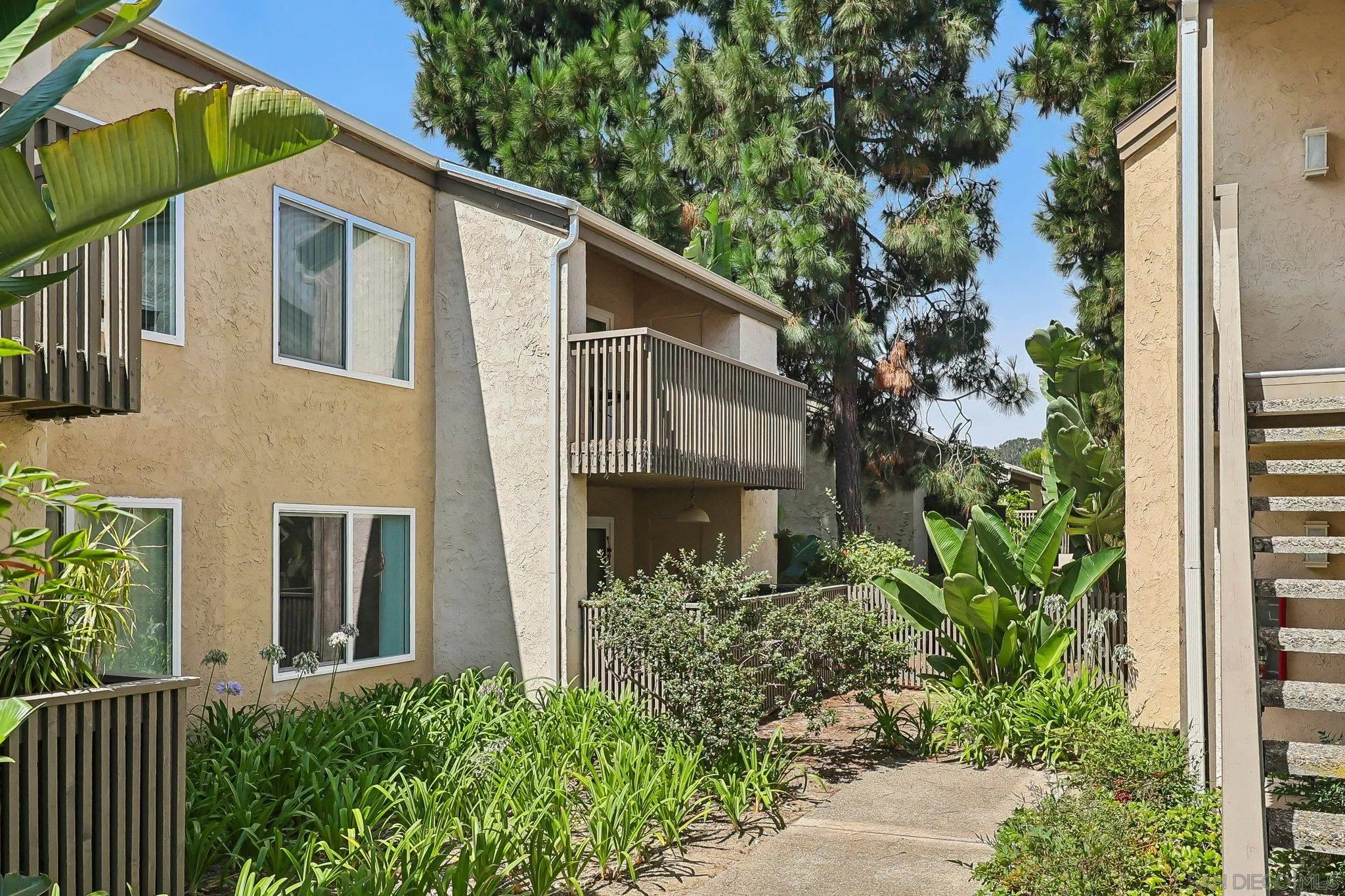 Photo #12: 260018780 Listing: Photo #12