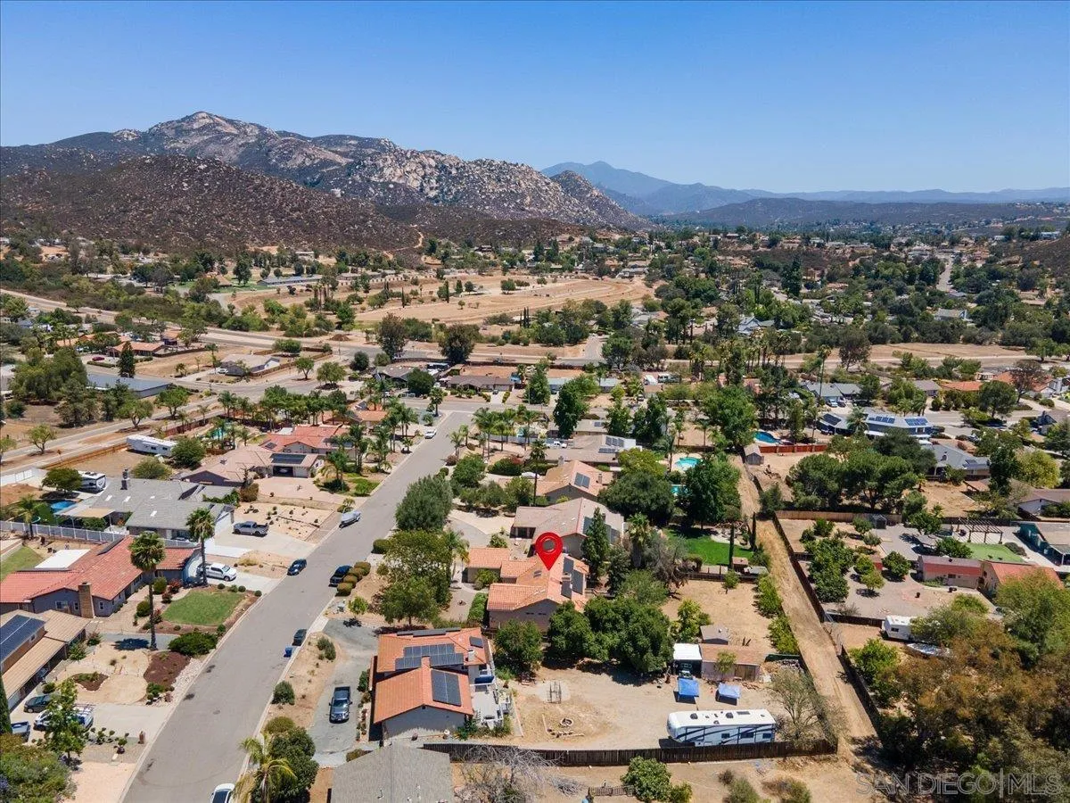 24235 Cerro Vista Way, Ramona, CA 92065 - Main photo, Ramona, CA
