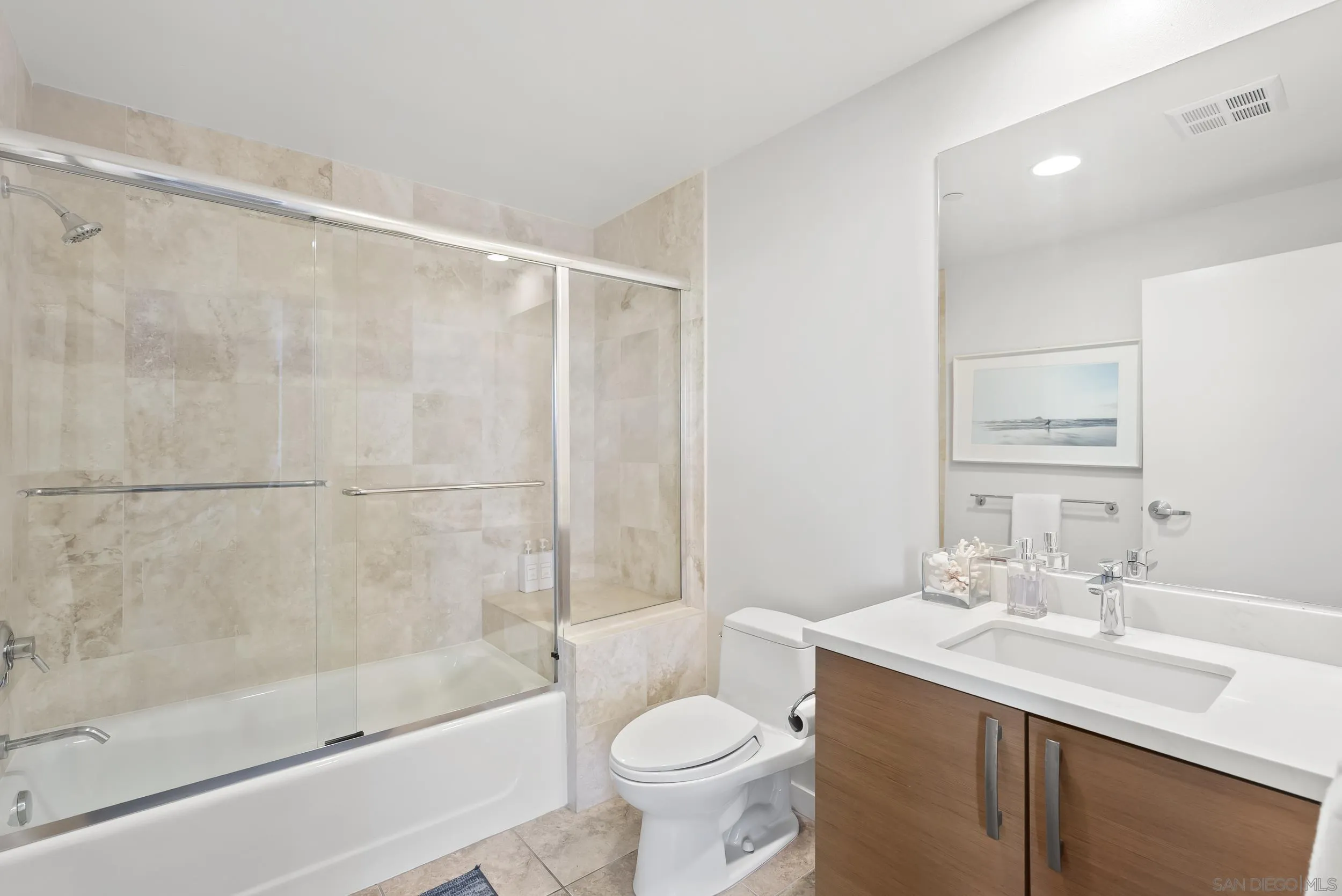 Photo #17: 260018786 Listing: Photo #17