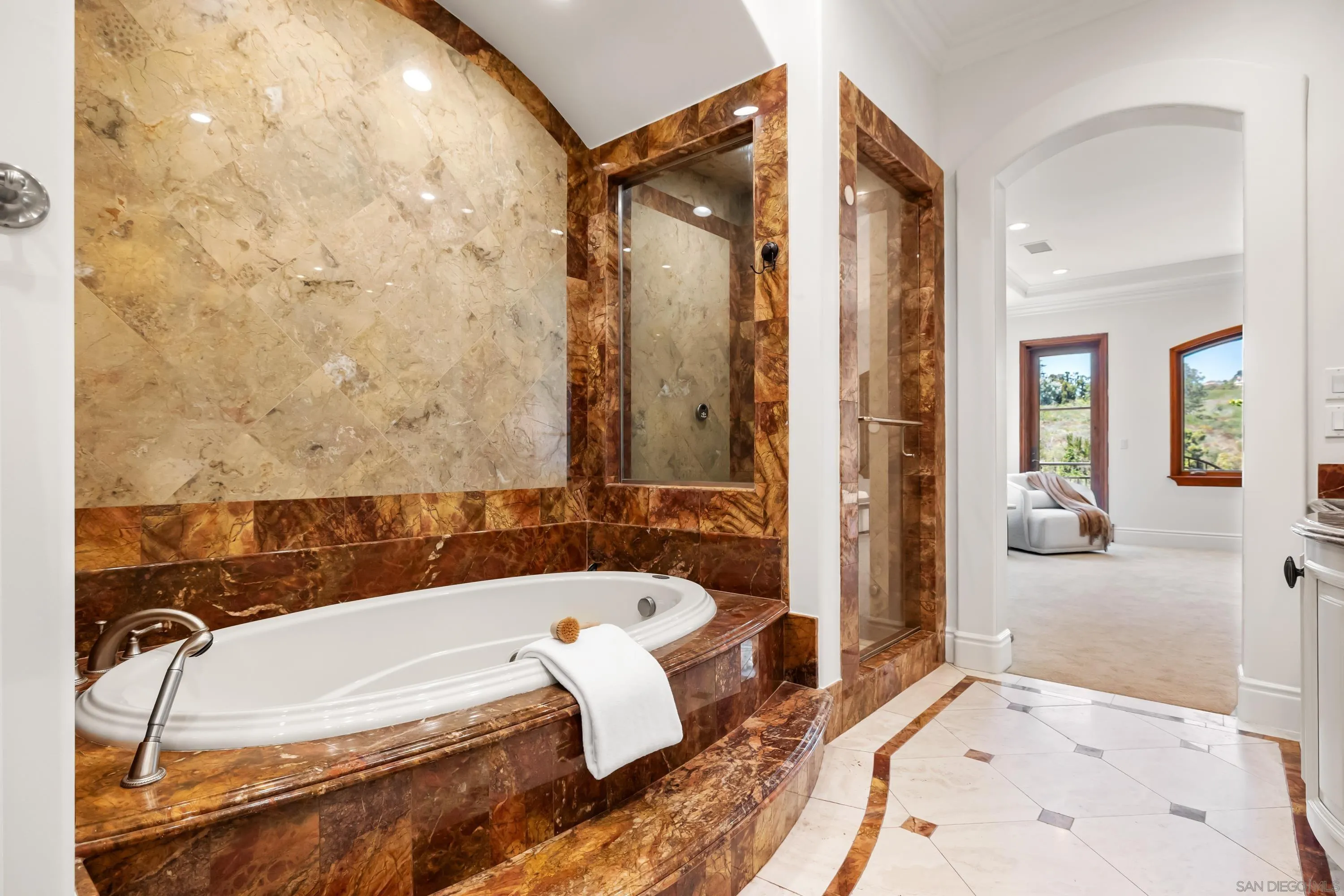 https://cdn.realtyfeed.com/cdn/127/260018788/3890ecb0e75e67878a8ea162c6049071.webp
