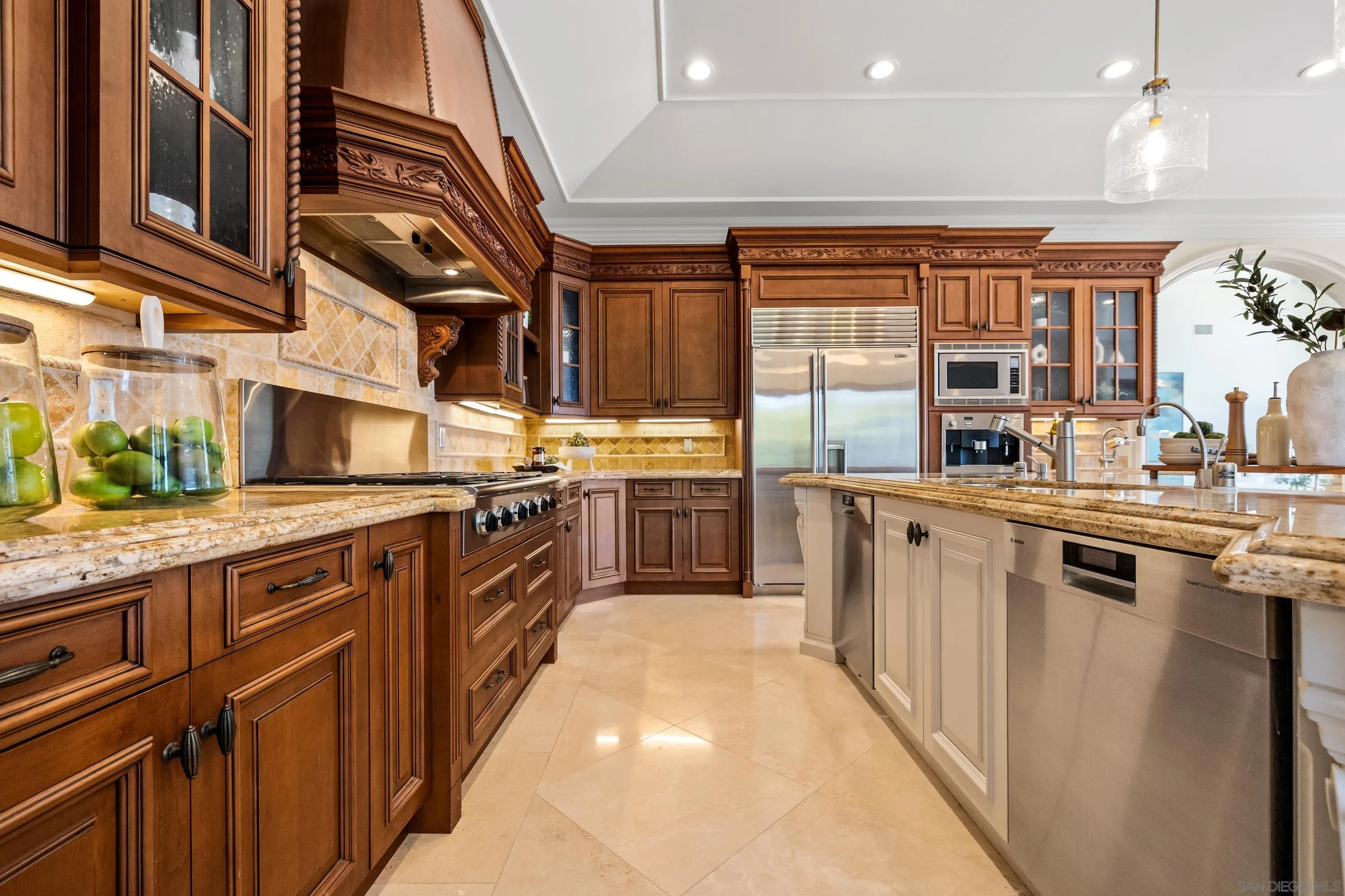 https://cdn.realtyfeed.com/cdn/127/260018788/50dad1bb67c44c199cc38bc409fe9787.webp