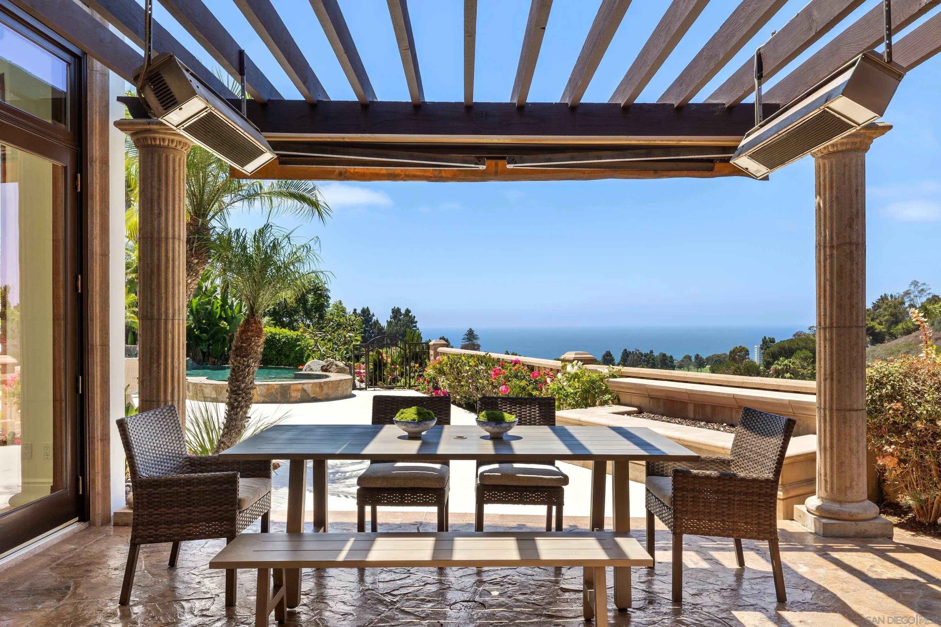 https://cdn.realtyfeed.com/cdn/127/260018788/663401f3c9f058d4033df68adf14446c.webp