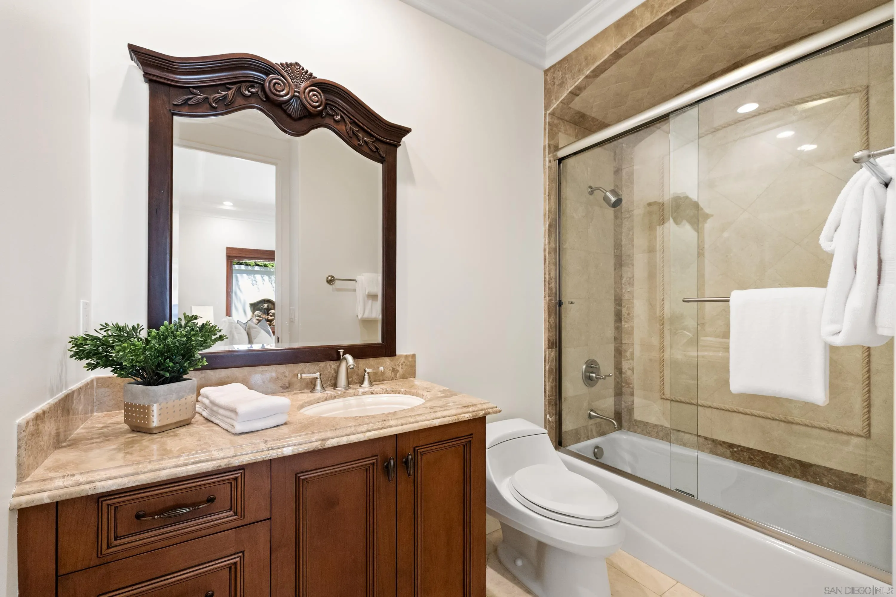 https://cdn.realtyfeed.com/cdn/127/260018788/899a9be2568af48708683a7c5f482cee.webp