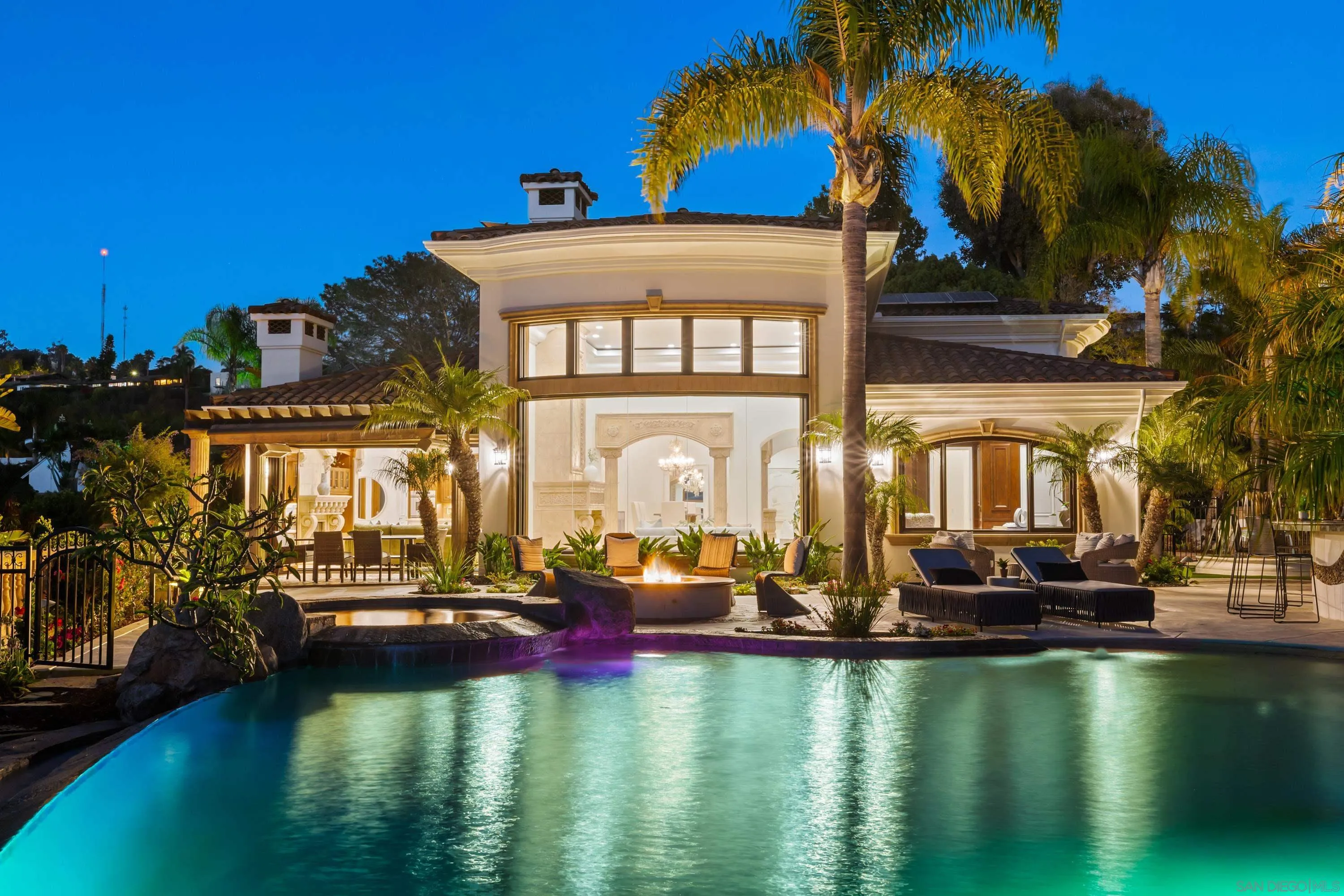 https://cdn.realtyfeed.com/cdn/127/260018788/8f994cd7036efe663d56e3134c5accac.webp