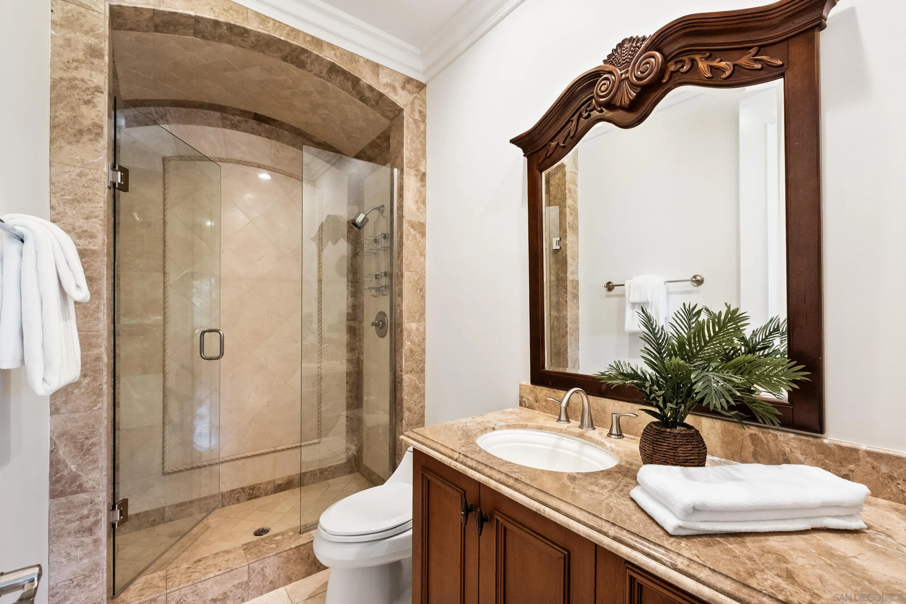 https://cdn.realtyfeed.com/cdn/127/260018788/f0df87b0df9866077a4817fa5975a40c.webp