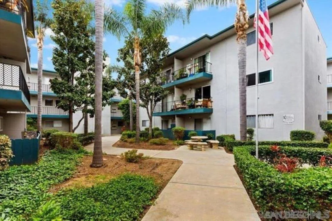 Photo #3: 260018794 Listing: Photo #3