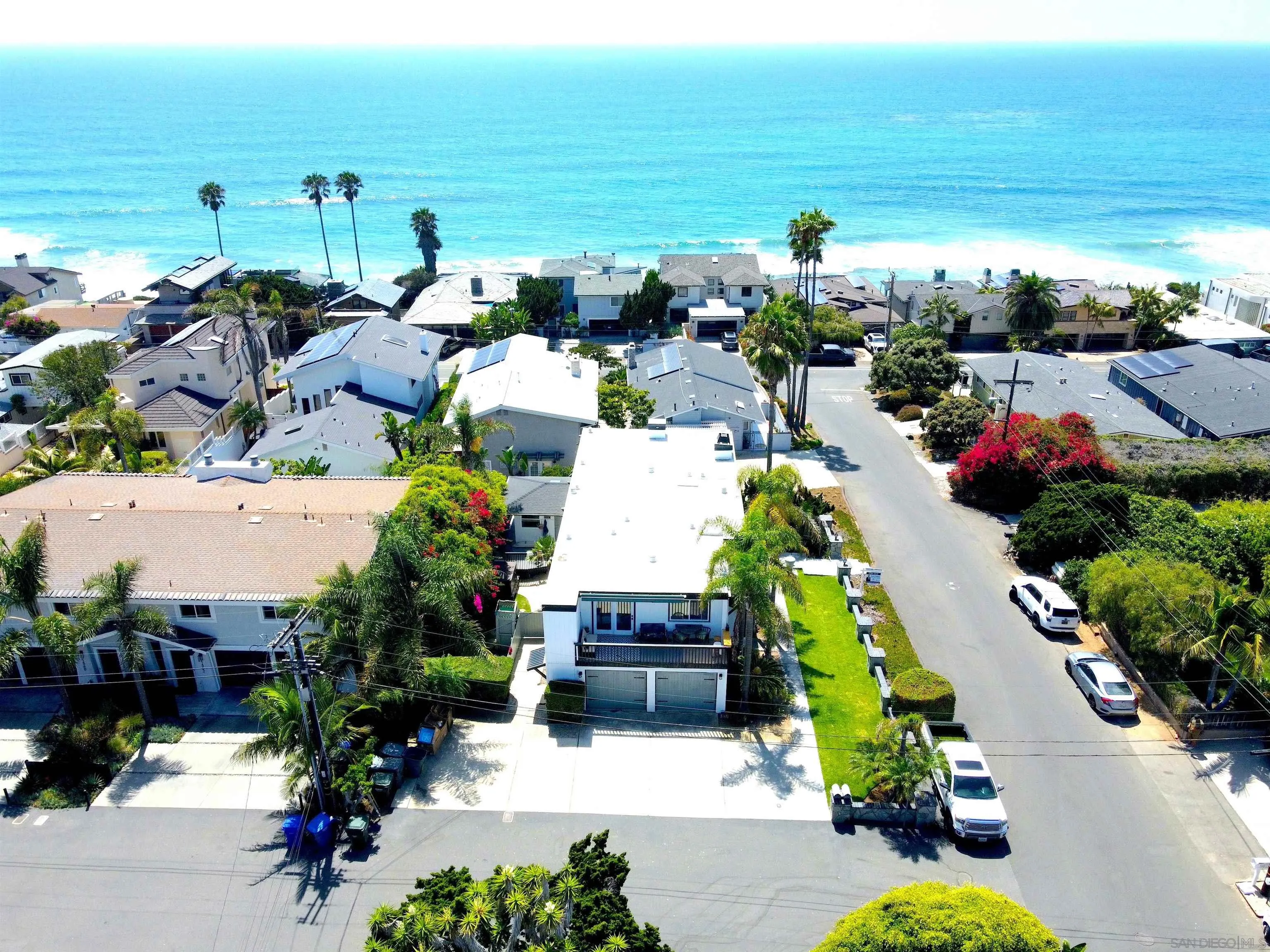 https://cdn.realtyfeed.com/cdn/127/260018796/886b39587195735fa2247ea536839dbf.webp