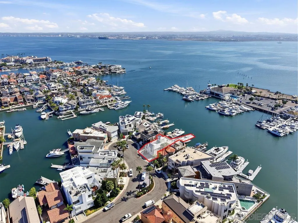 https://cdn.realtyfeed.com/cdn/127/260018798/144e263e01e84ef40771fd8703947f83.webp