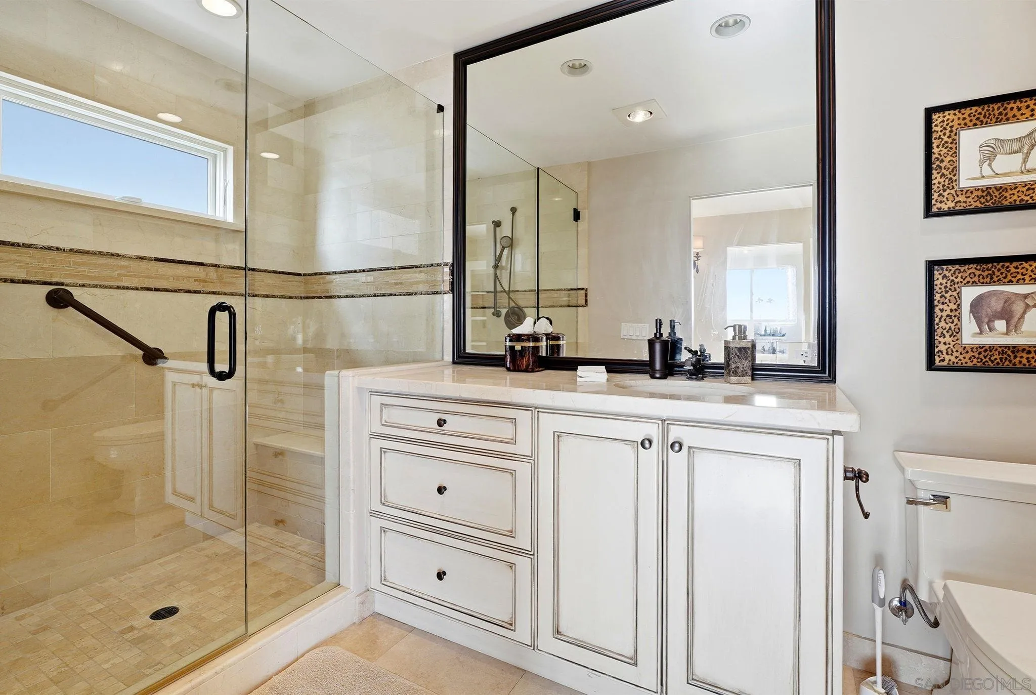 https://cdn.realtyfeed.com/cdn/127/260018798/4b69eb750c0ca7e7ba857f55d5f31577.webp