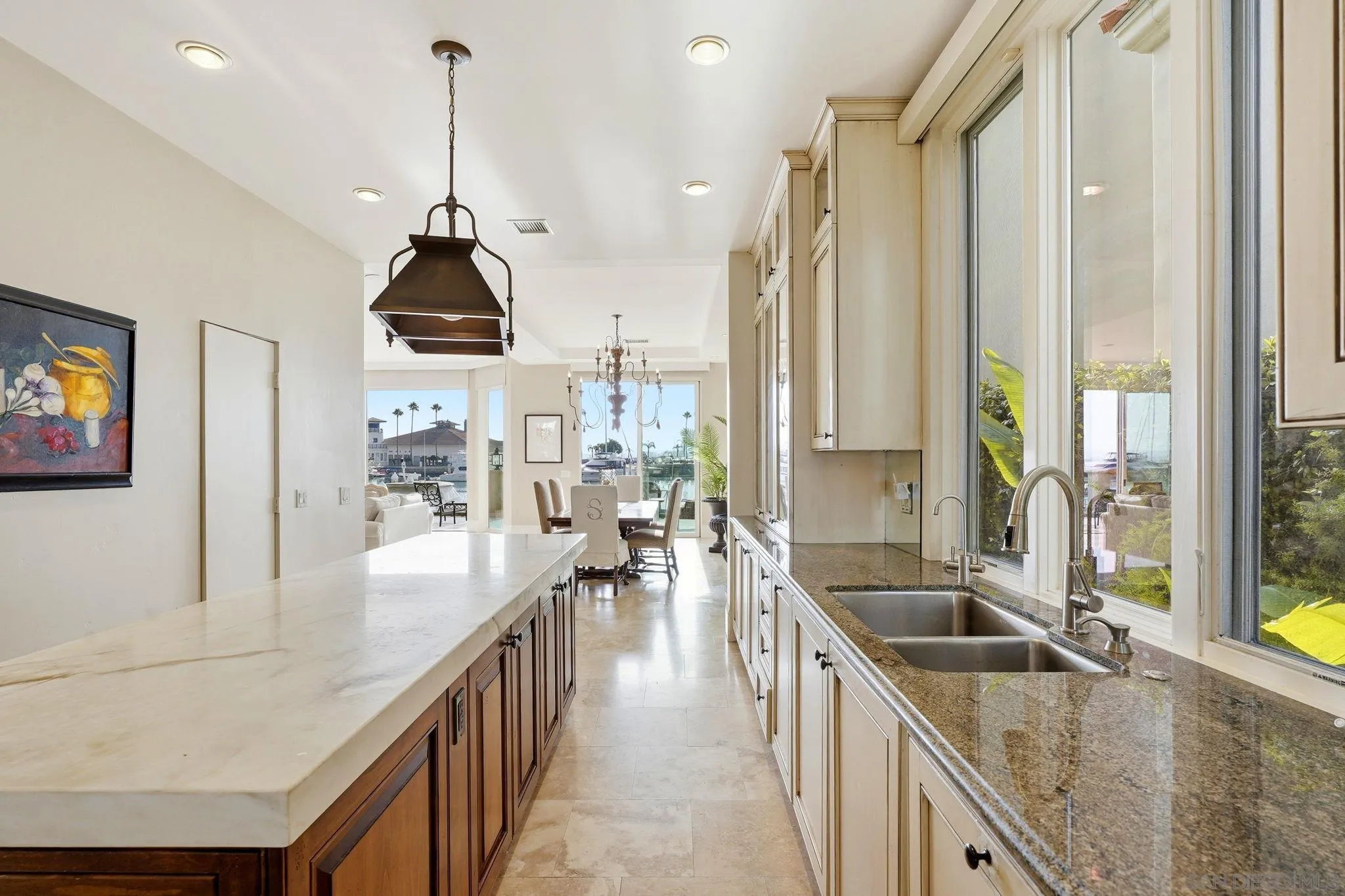 https://cdn.realtyfeed.com/cdn/127/260018798/b3a9320bdf94235c92ab0500d82ab414.webp