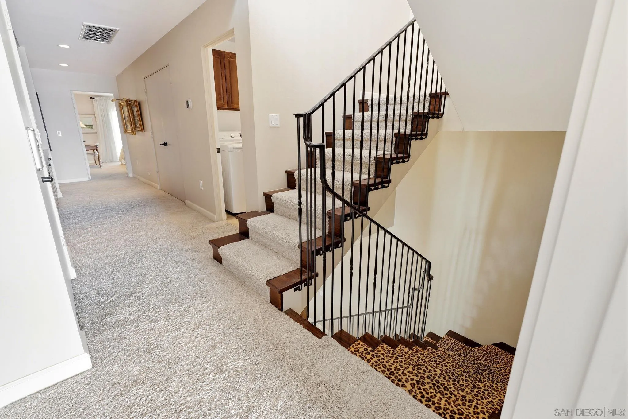 https://cdn.realtyfeed.com/cdn/127/260018798/c06a0e71648b07e9e3474d6bfaa61451.webp