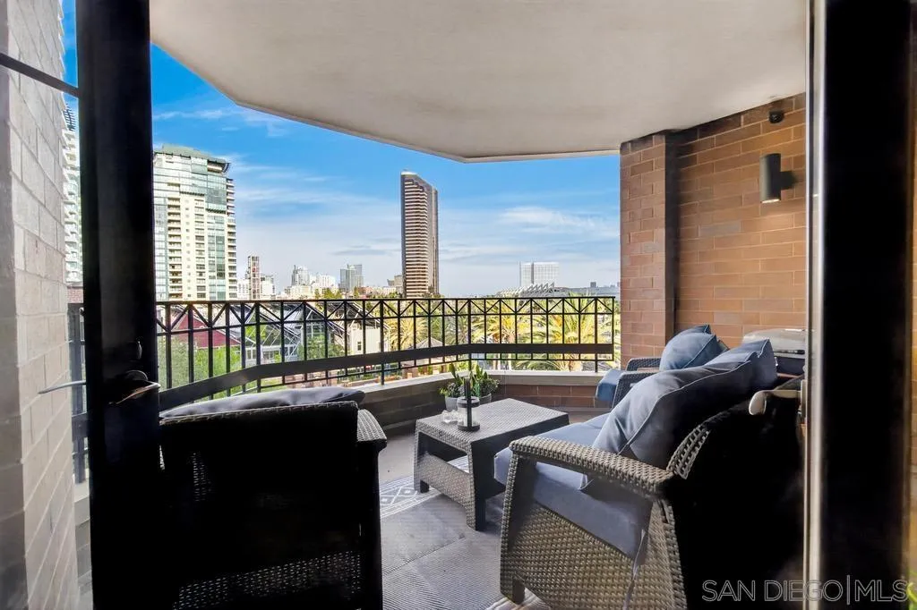 Photo #12: 260018804 Listing: Photo #12