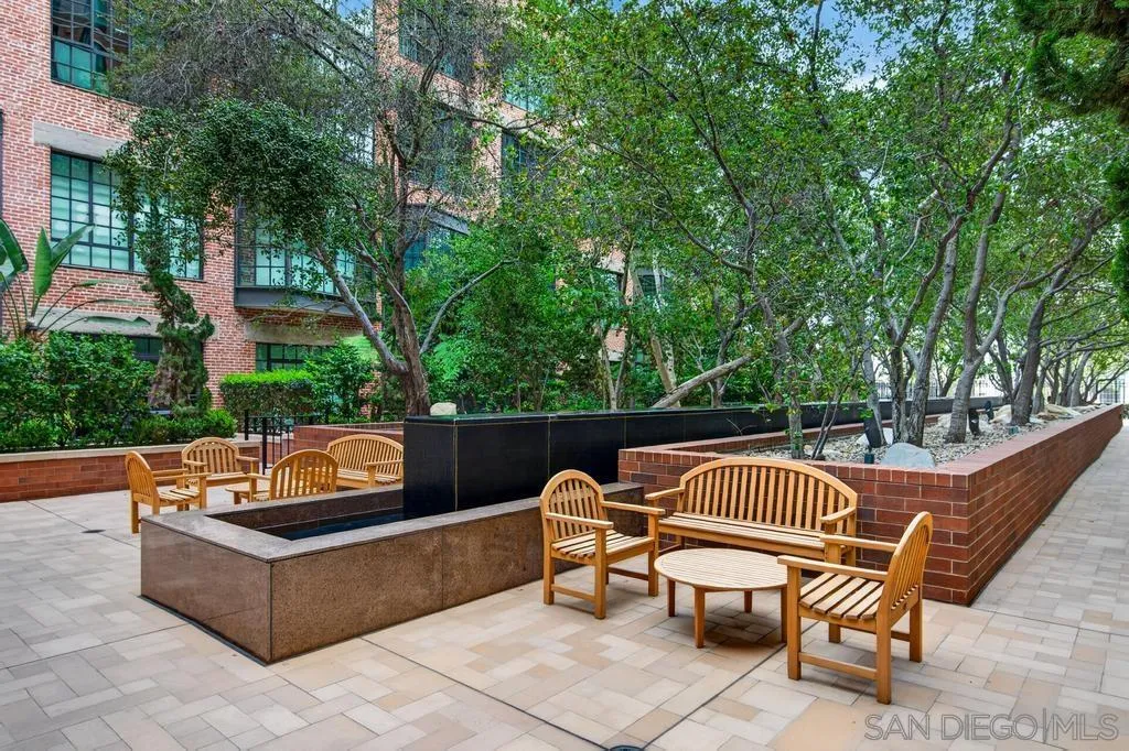 Photo #32: 260018804 Listing: Photo #32