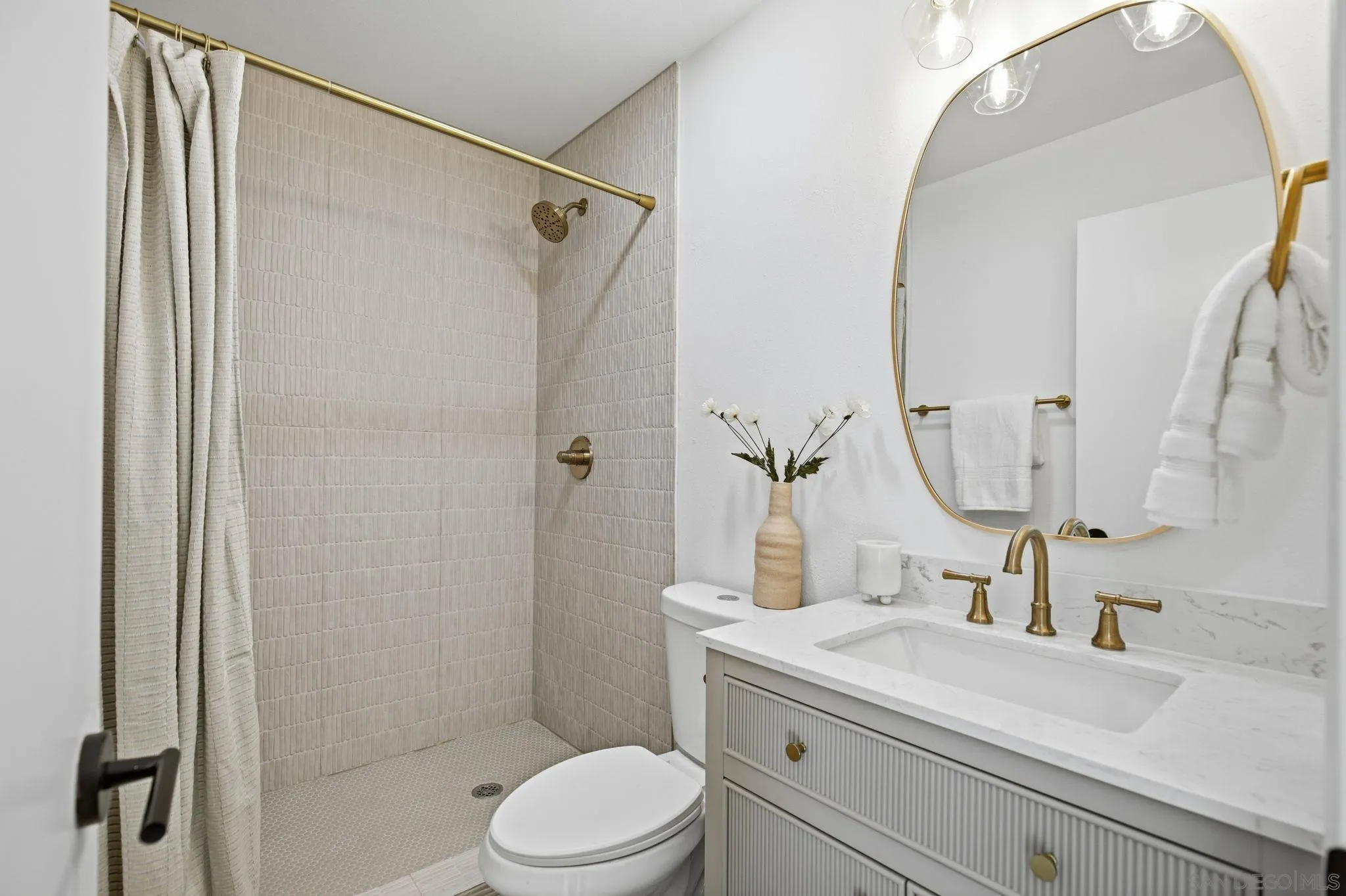 Photo #14: 260018805 Listing: Photo #14