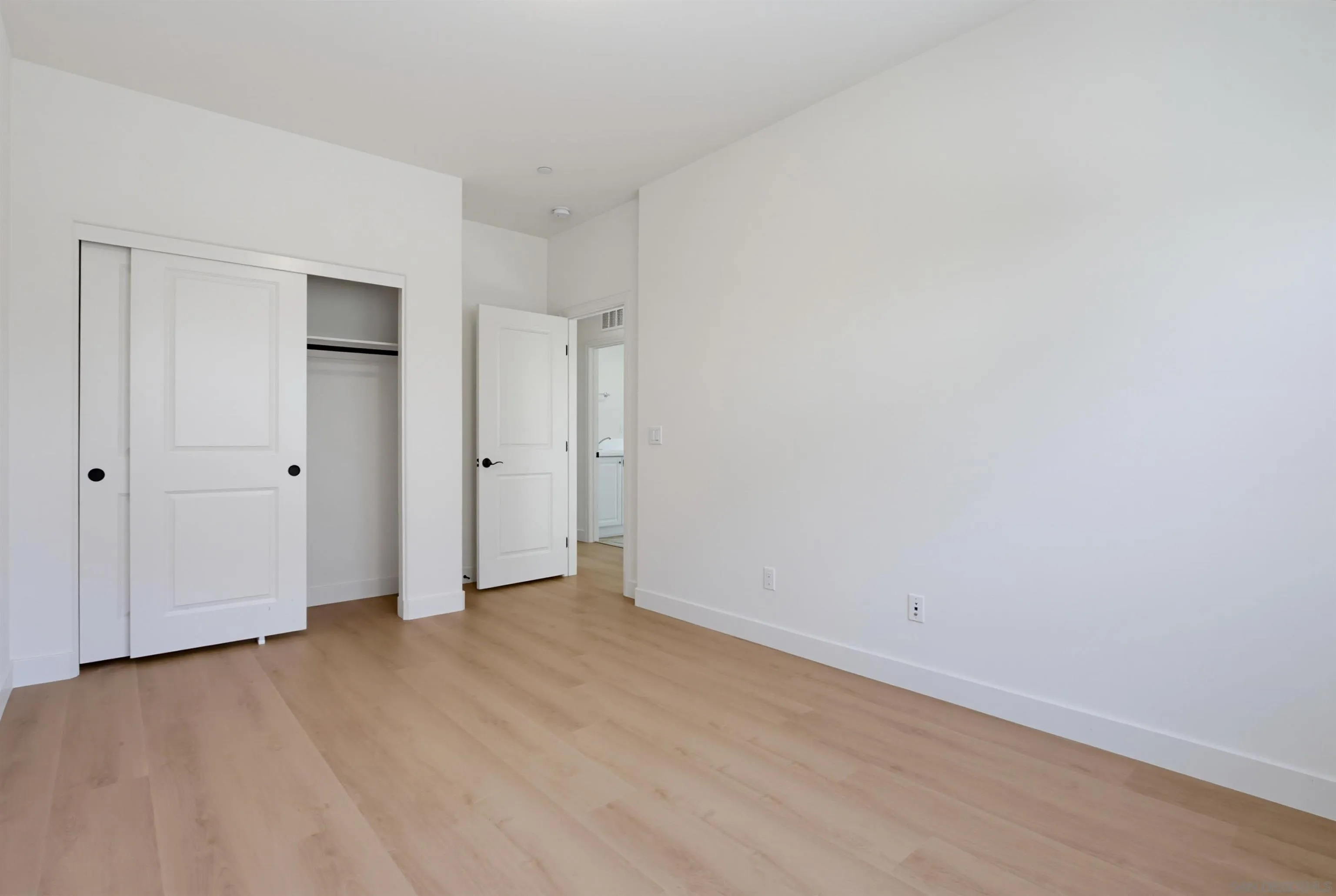 Photo #14: 260018816 Listing: Photo #14