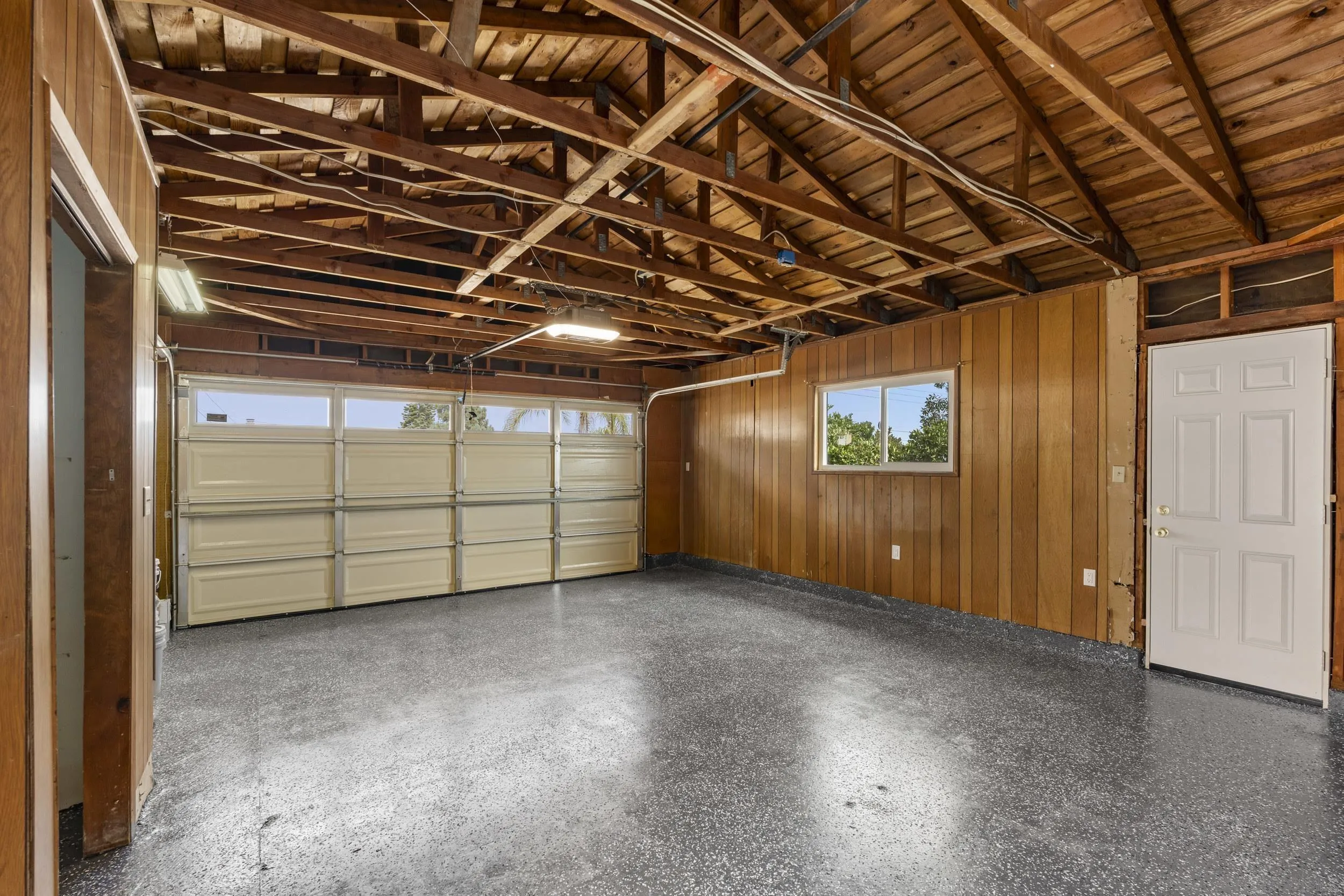 https://cdn.realtyfeed.com/cdn/127/260018817/033f84e5f13b693b0e41a16730dd3da2.webp