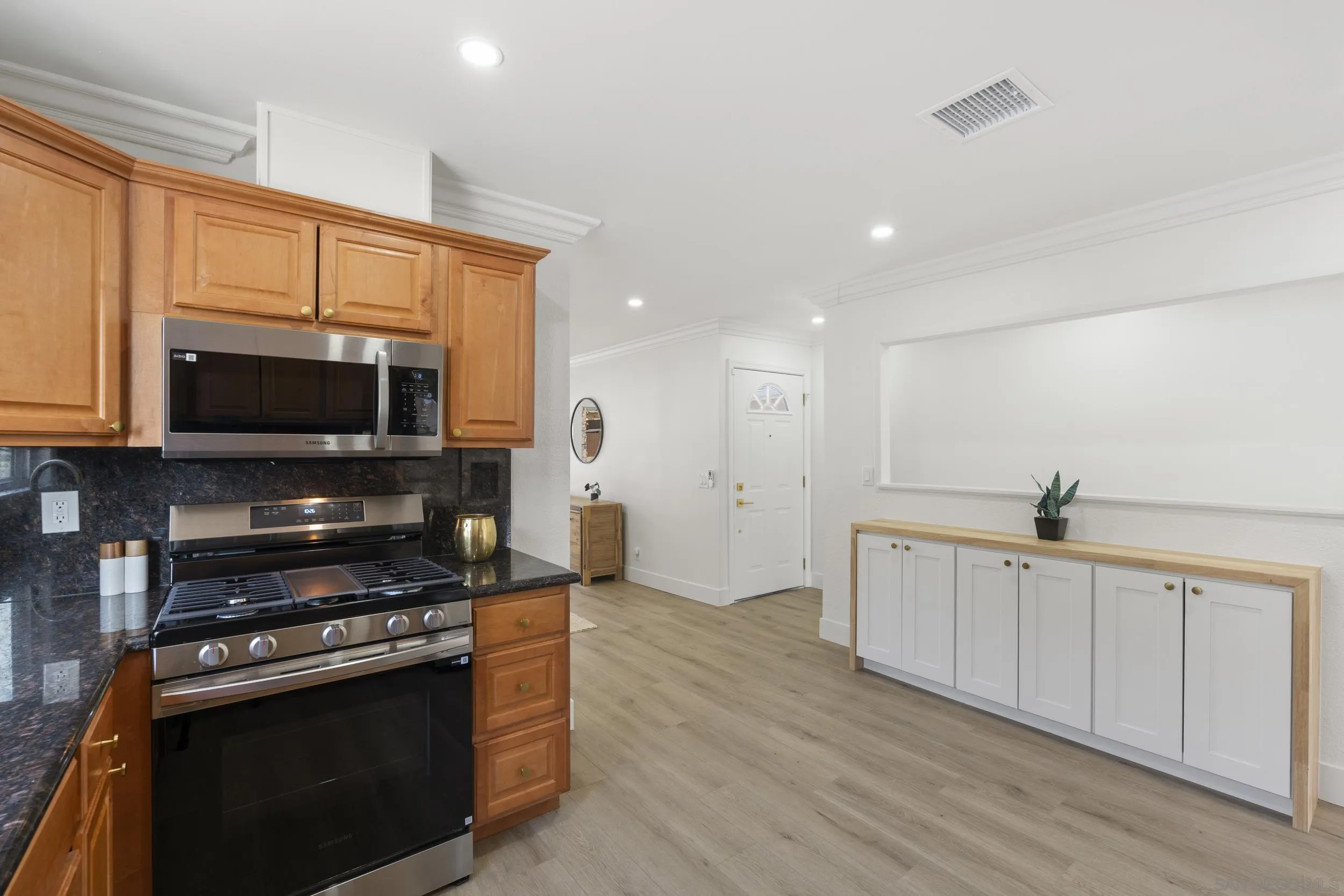 https://cdn.realtyfeed.com/cdn/127/260018817/0bd0eae524da6ce1254960fd5441eef4.webp
