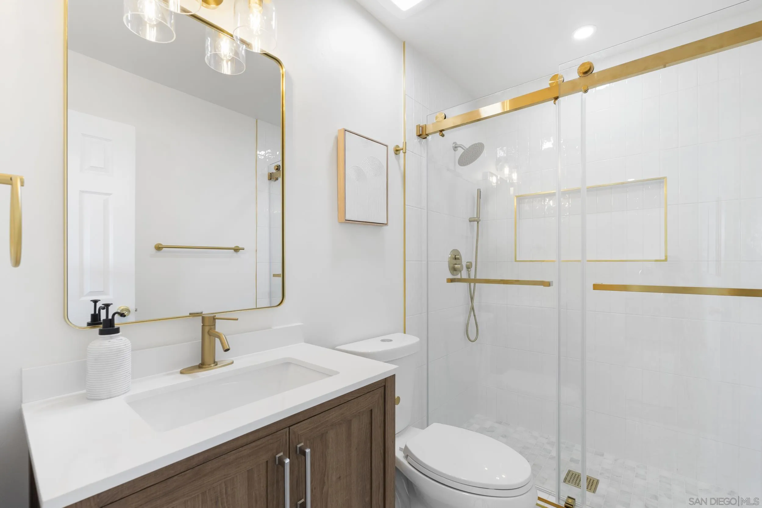 https://cdn.realtyfeed.com/cdn/127/260018817/187b9c31dd2b7a560f41e8b5ad5f3890.webp