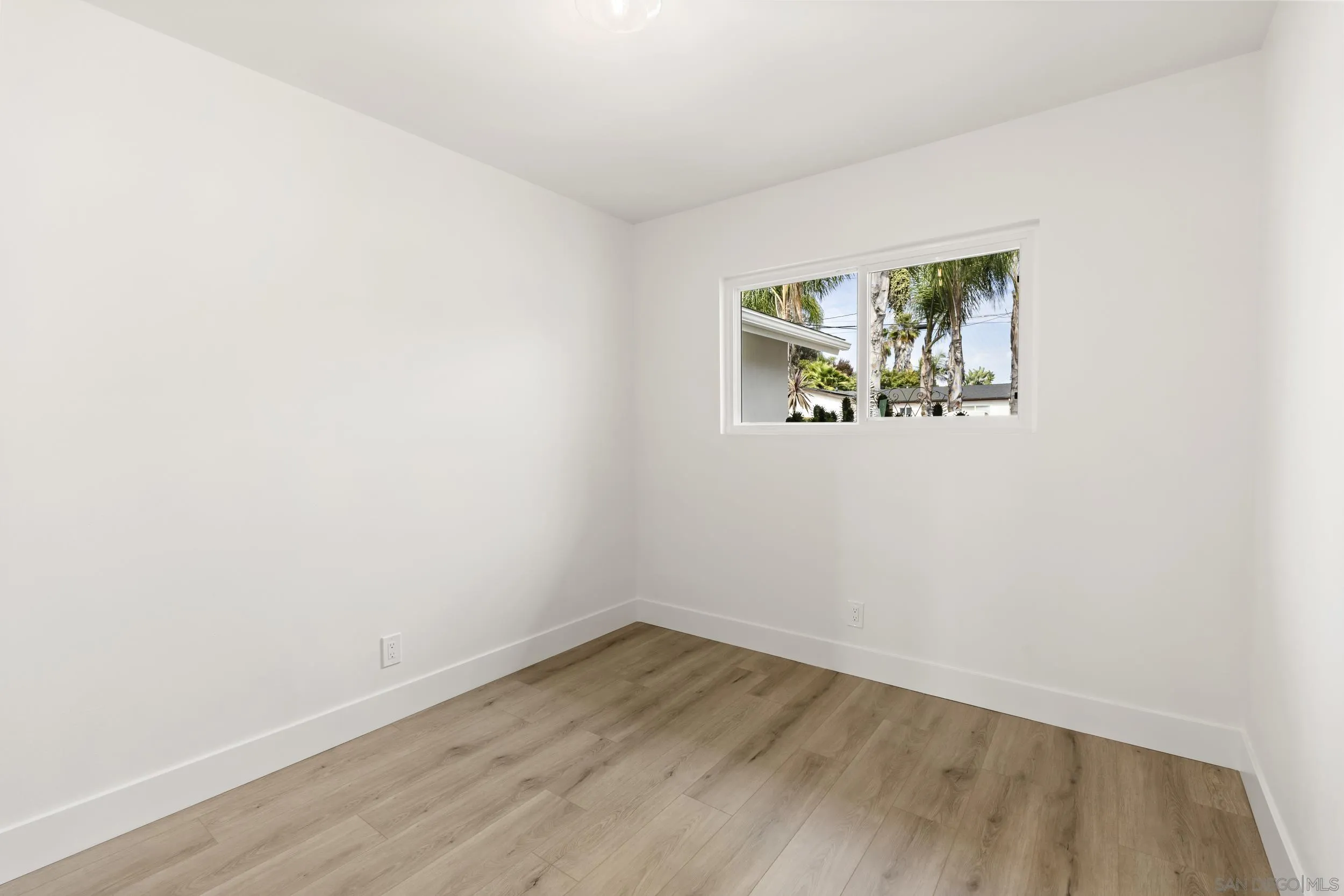 https://cdn.realtyfeed.com/cdn/127/260018817/8c3b991943b77747adc99c63ea2d4a4e.webp