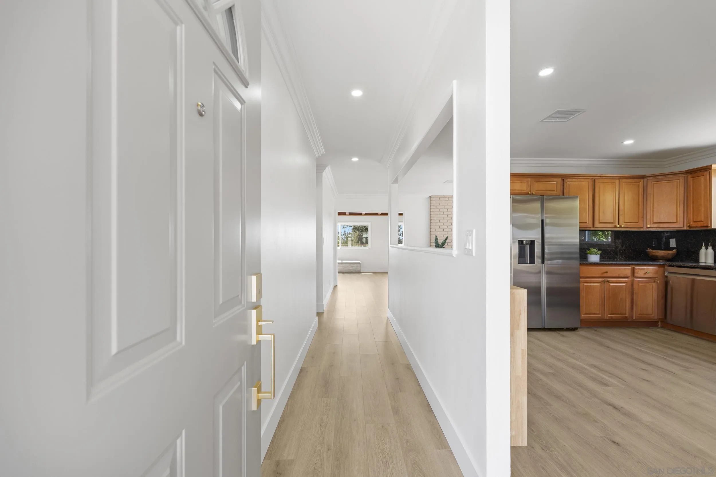 https://cdn.realtyfeed.com/cdn/127/260018817/f517bcf4b032c68fae7cab073df199cf.webp