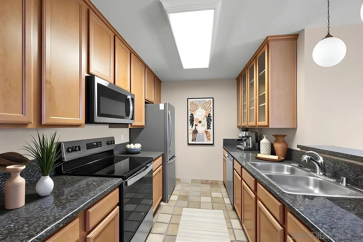 Photo #11: 260018818 Listing: Photo #11
