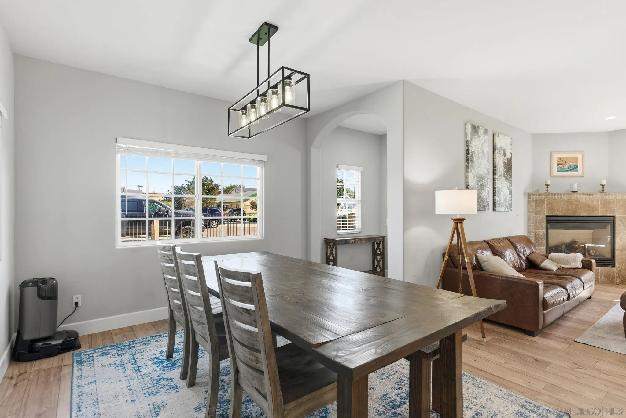 https://cdn.realtyfeed.com/cdn/127/260018824/63e5376005c85d8ad8034e7582476d16.webp