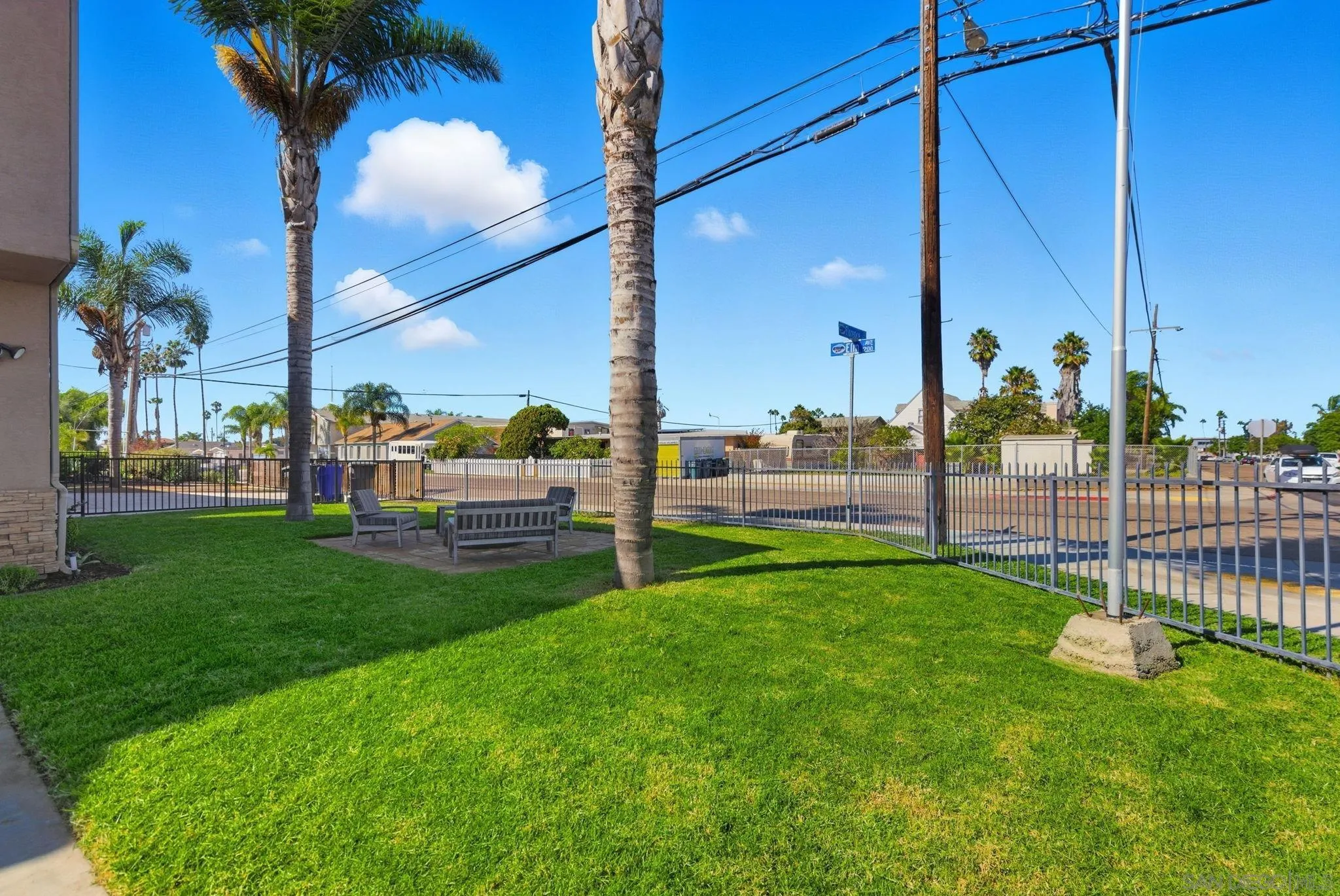 https://cdn.realtyfeed.com/cdn/127/260018824/748b8d26b25196790489e3c2dd709876.webp