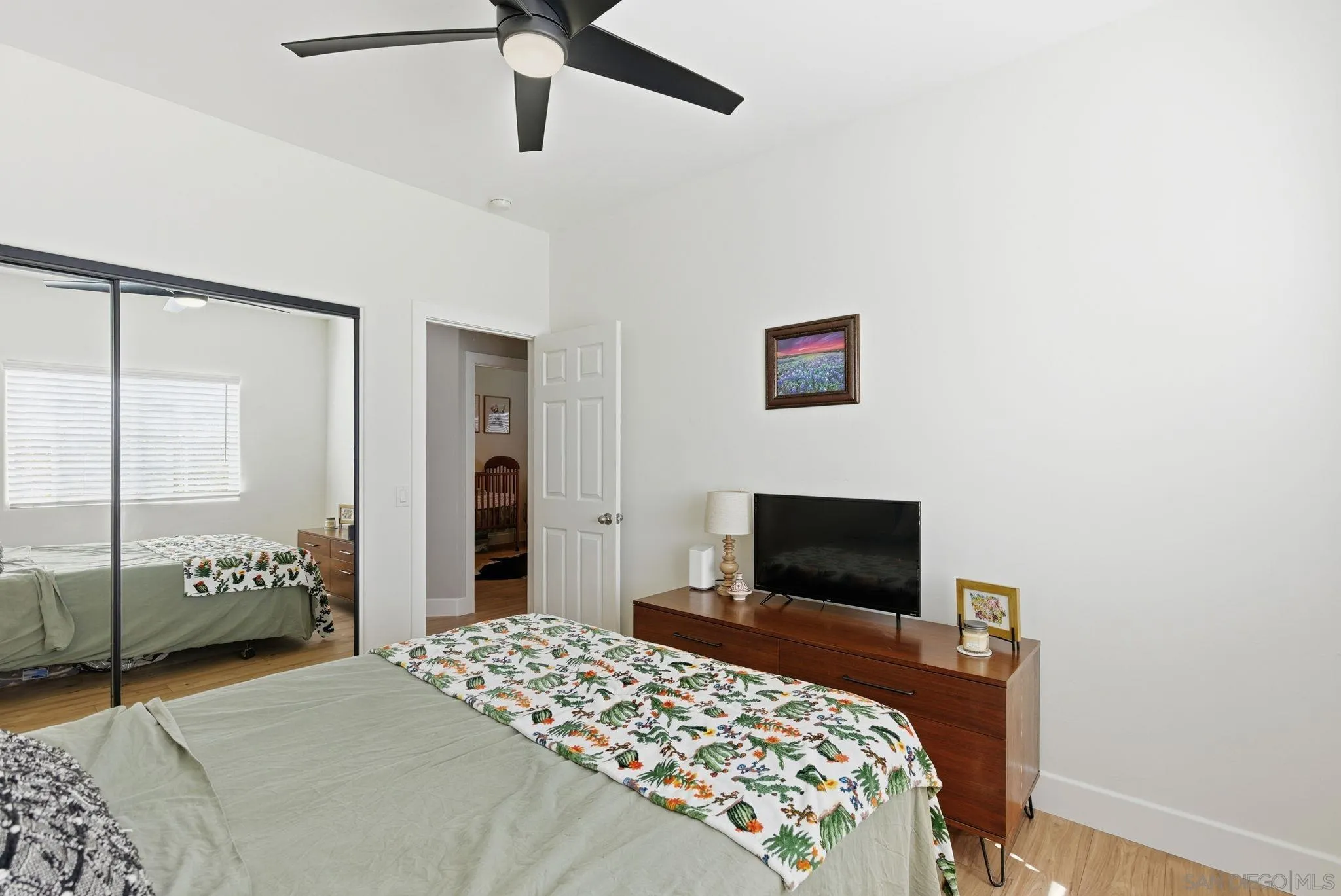 https://cdn.realtyfeed.com/cdn/127/260018824/b05f80b058f9992d07f93a515d7ef5e5.webp
