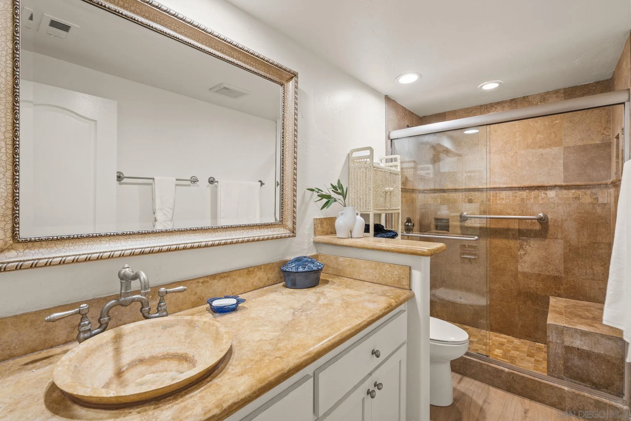 Photo #34: 260018830 Listing: Photo #34