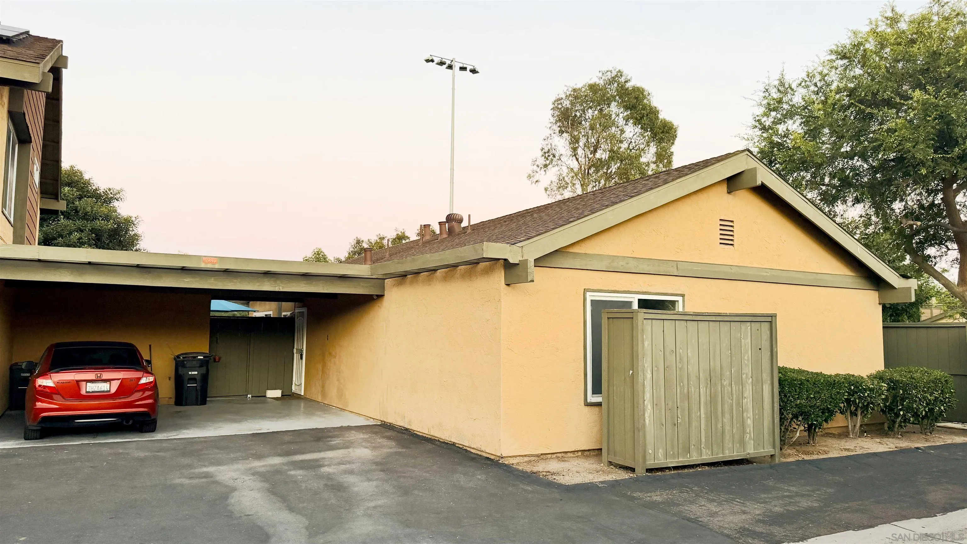 Photo #16: 260018831 Listing: Photo #16