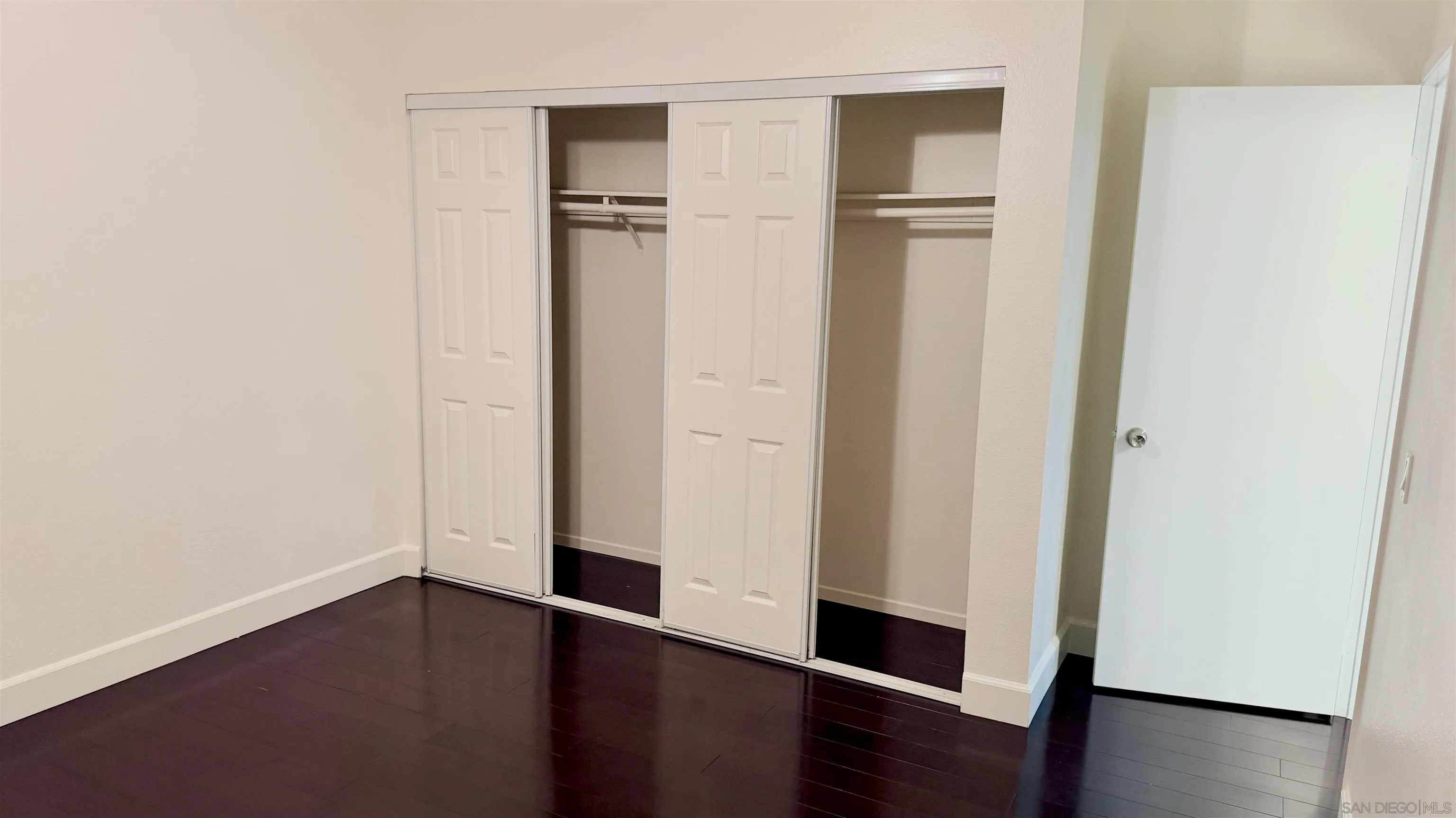 Photo #15: 260018831 Listing: Photo #15