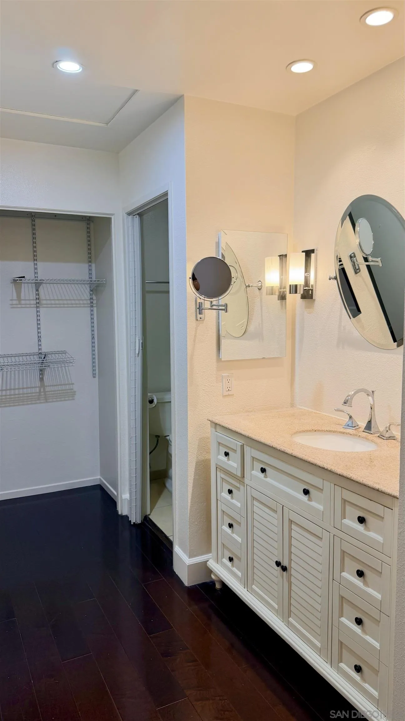 Photo #7: 260018831 Listing: Photo #7