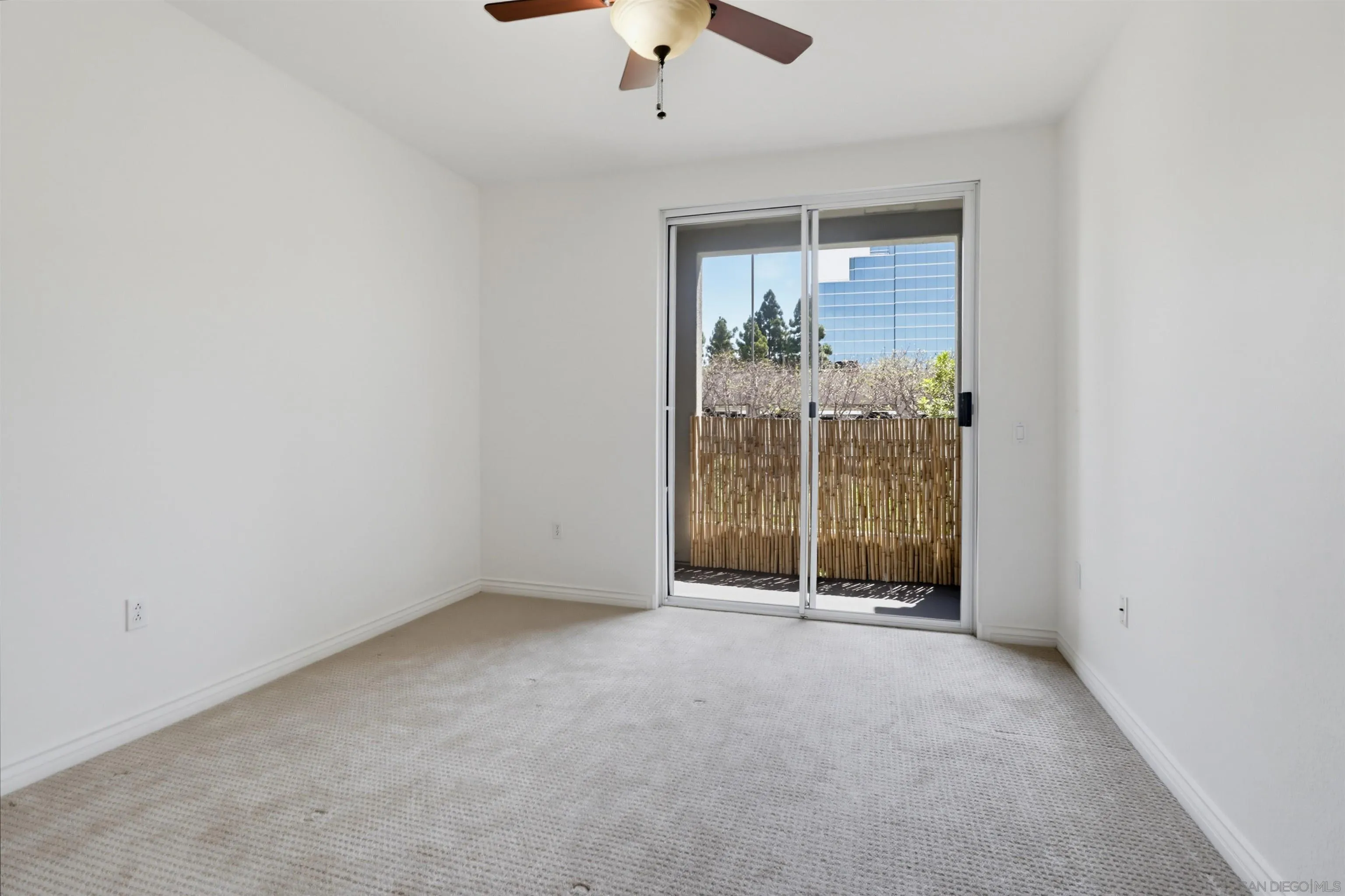 Photo #8: 260018832 Listing: Photo #8