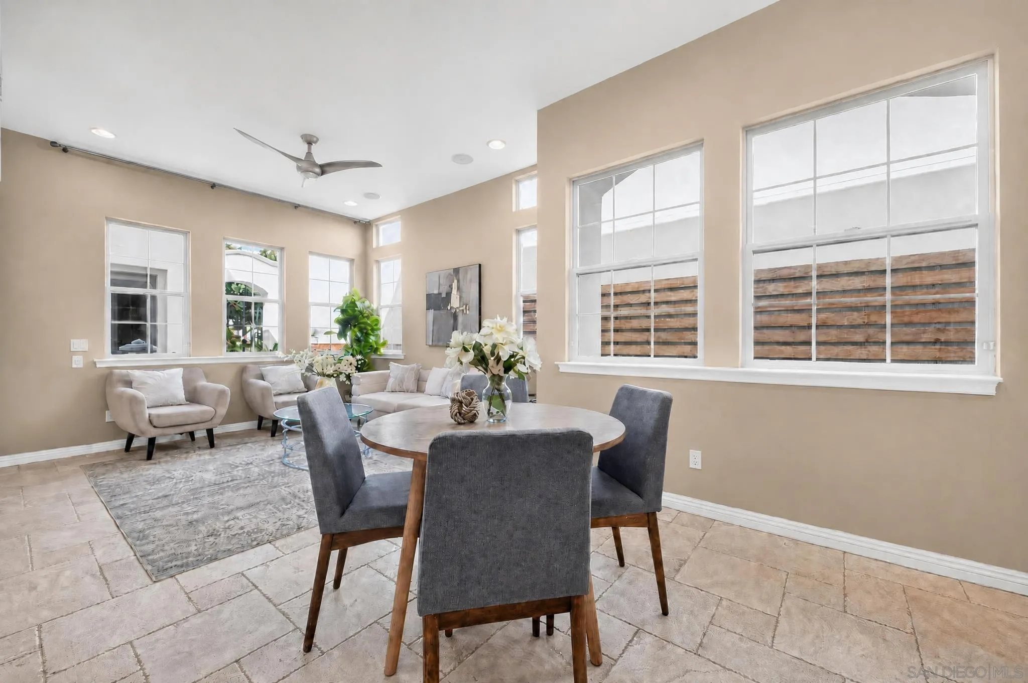 https://cdn.realtyfeed.com/cdn/127/260018833/9f90baef16800a12c999021d06710e60.webp