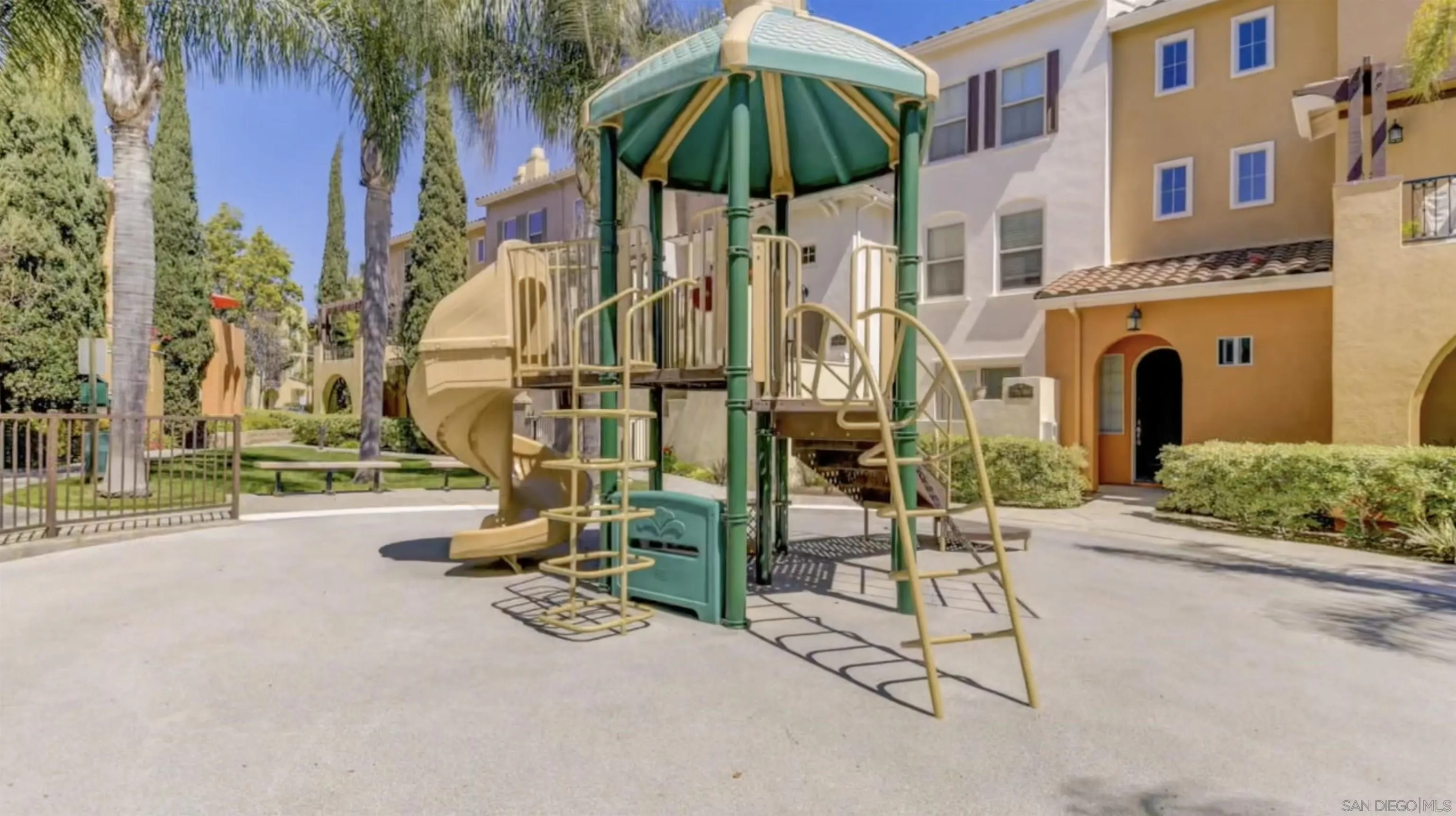 https://cdn.realtyfeed.com/cdn/127/260018834/4002281a58b7da38a5983ce61934f300.webp