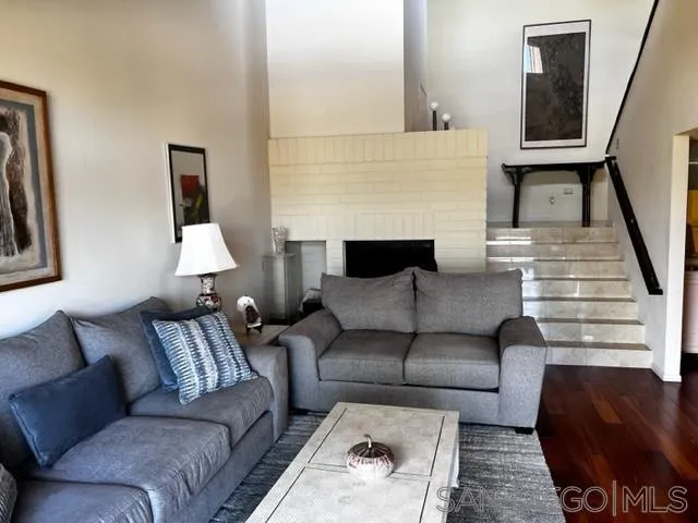 6523 Caminito Catalan, La Jolla, CA 92037 - Photo 4 of 20, La Jolla, CA