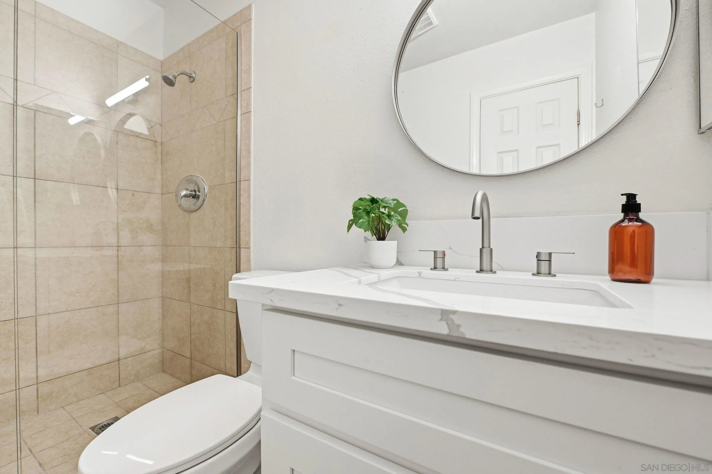 https://cdn.realtyfeed.com/cdn/127/260018837/890c79e9992320ea1bac06763955b4ca.webp