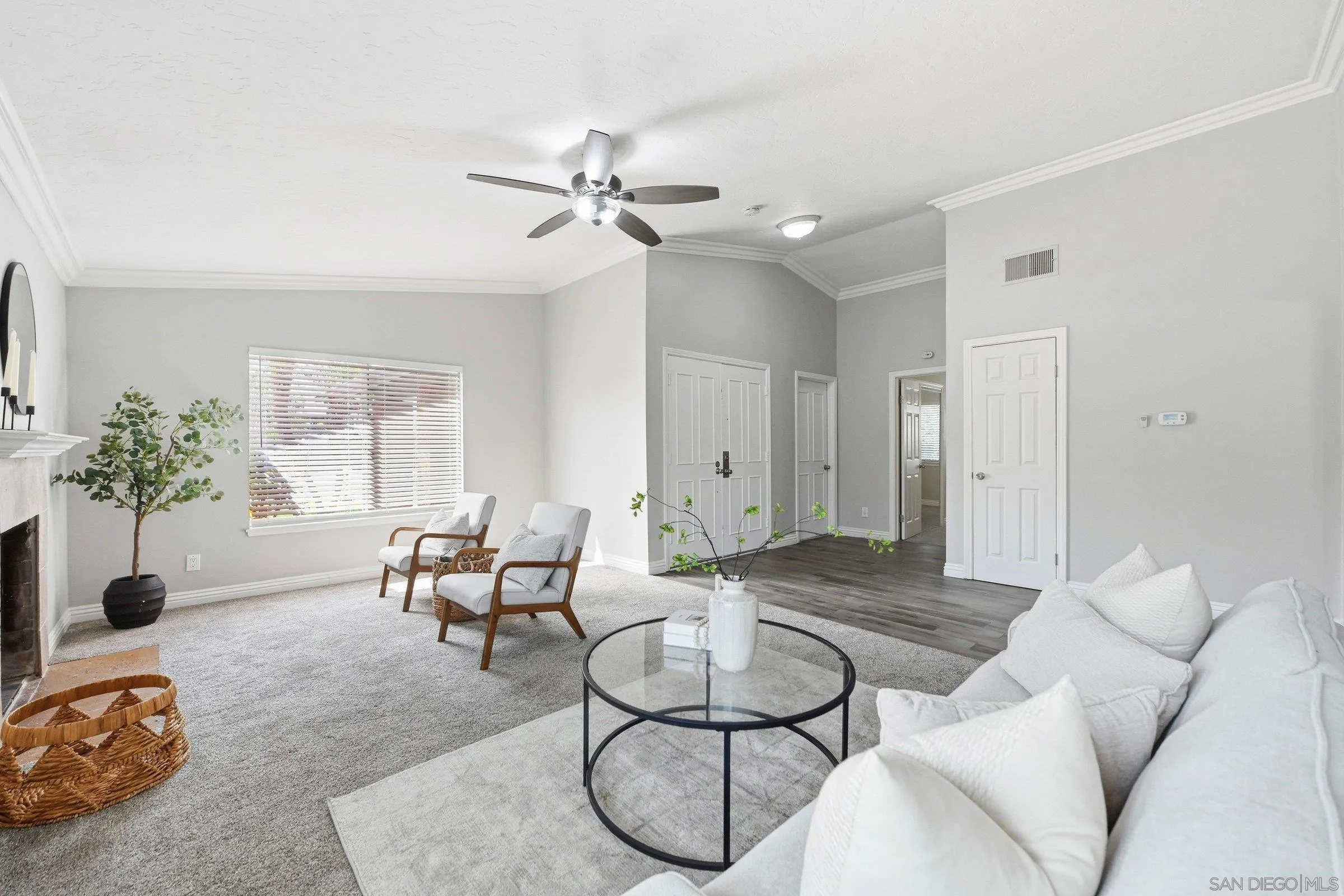 https://cdn.realtyfeed.com/cdn/127/260018837/e97645477e004b8223c8d604421d60c7.webp
