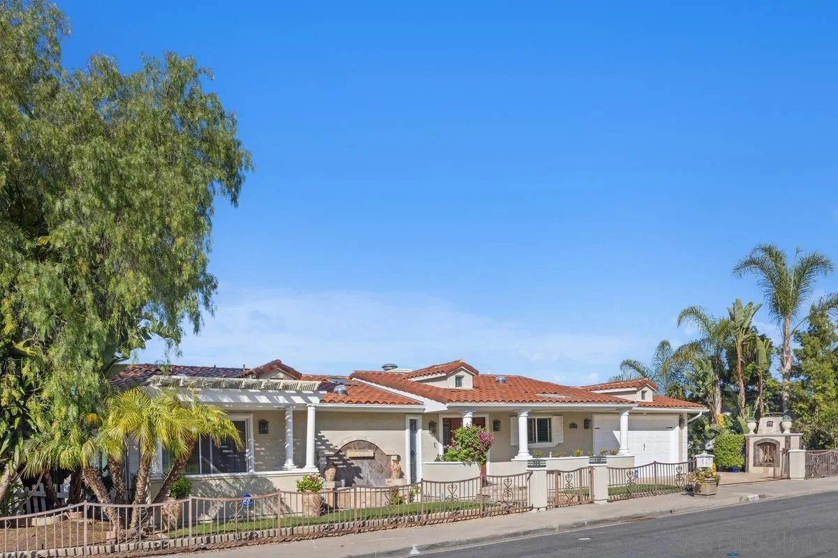 5713 Desert View Drive, La Jolla, CA 92037 - Photo 2 of 14, La Jolla, CA