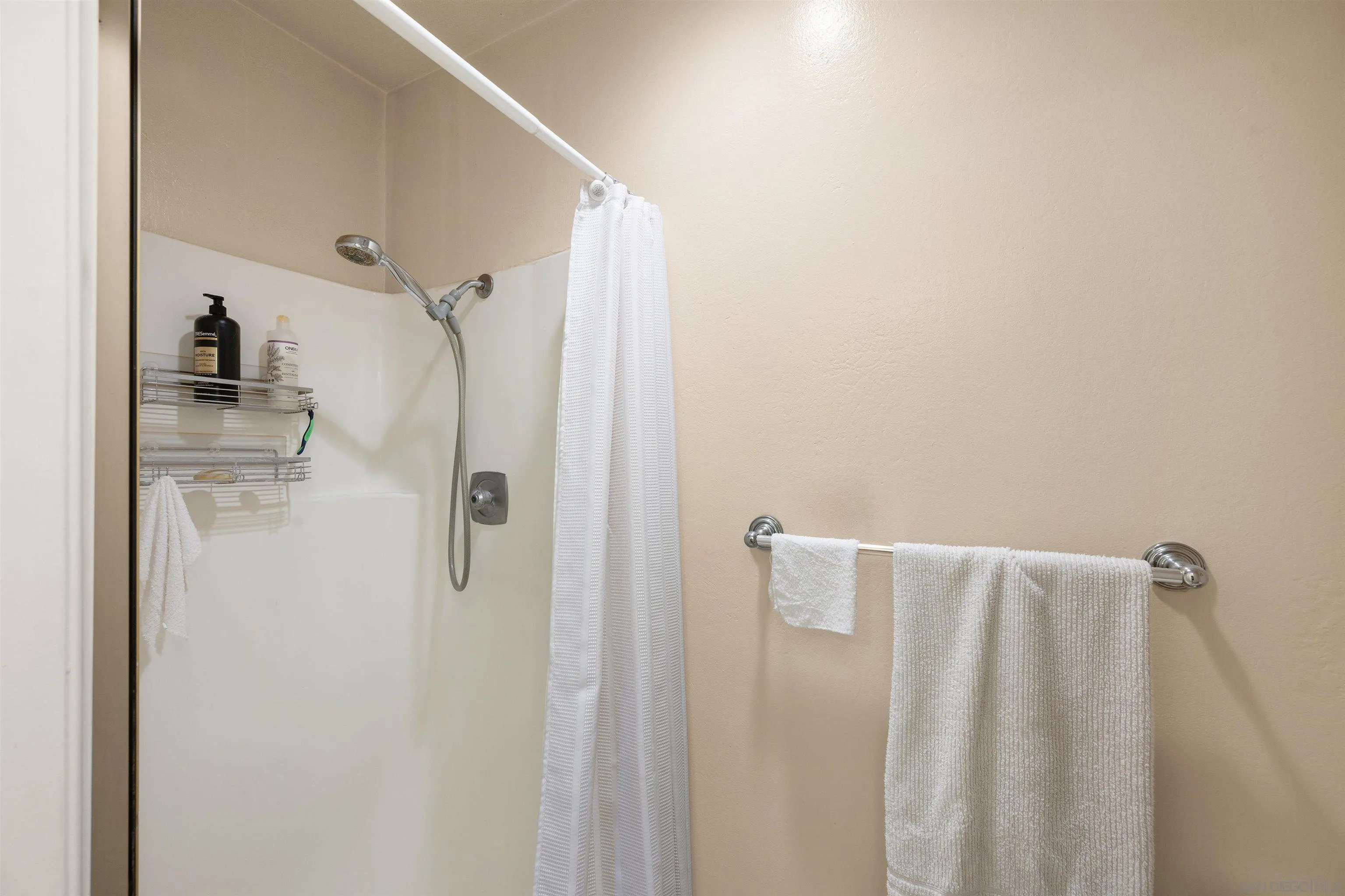 Photo #28: 260018842 Listing: Photo #28
