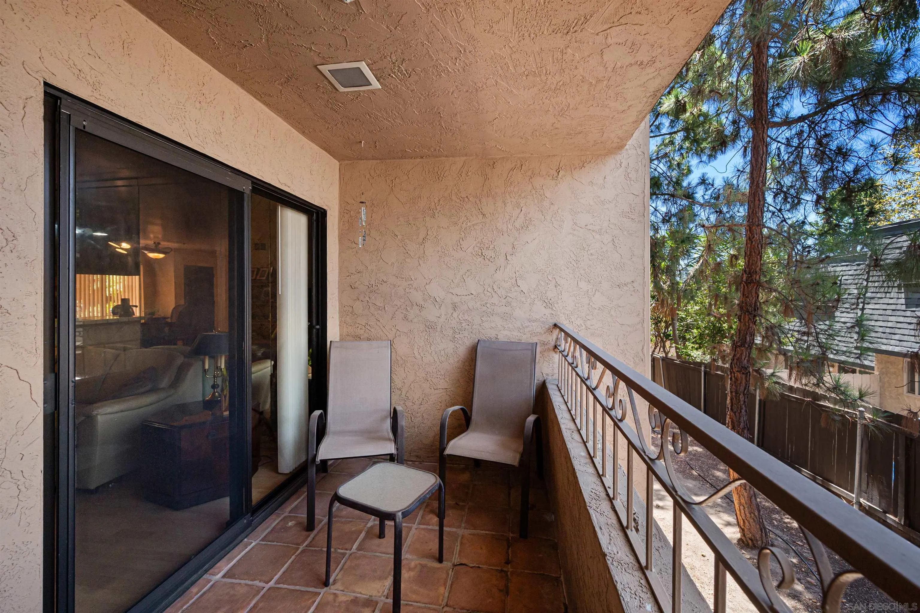 Photo #8: 260018842 Listing: Photo #8